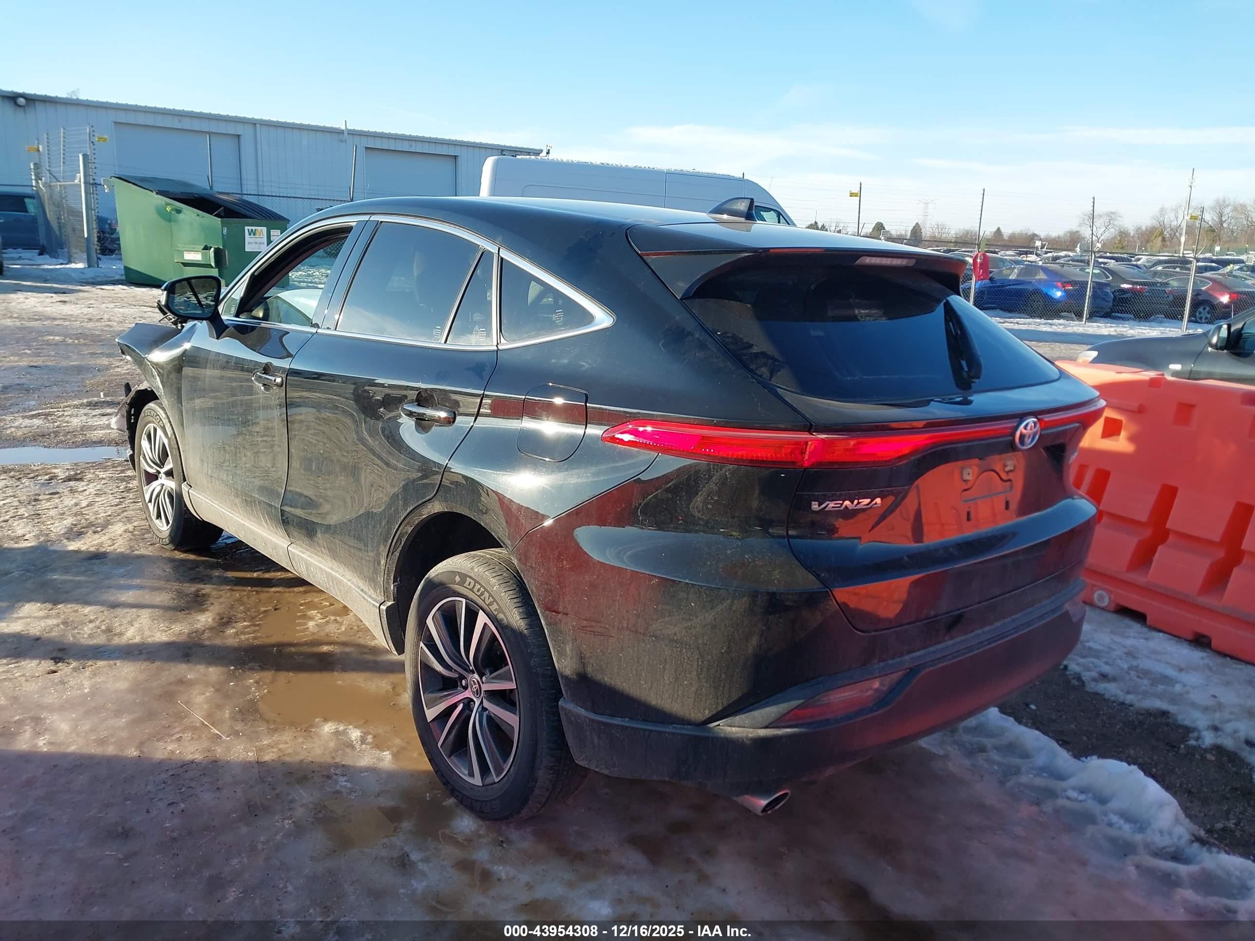 TOYOTA VENZA image 3
