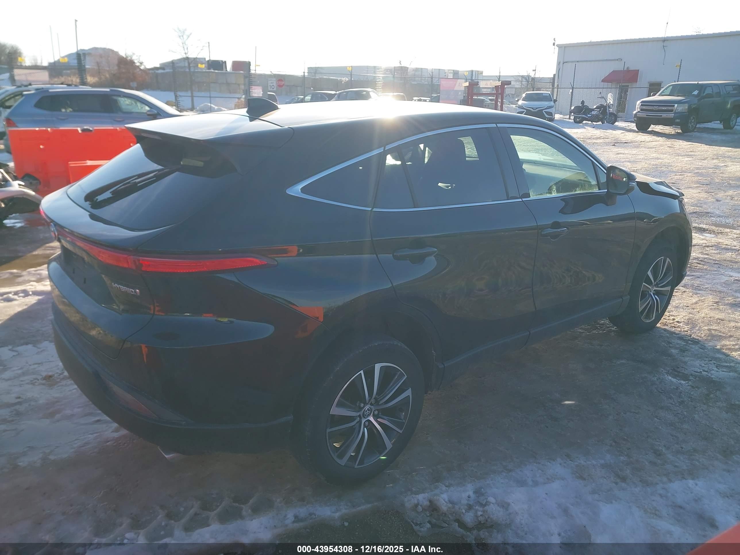 TOYOTA VENZA image 4