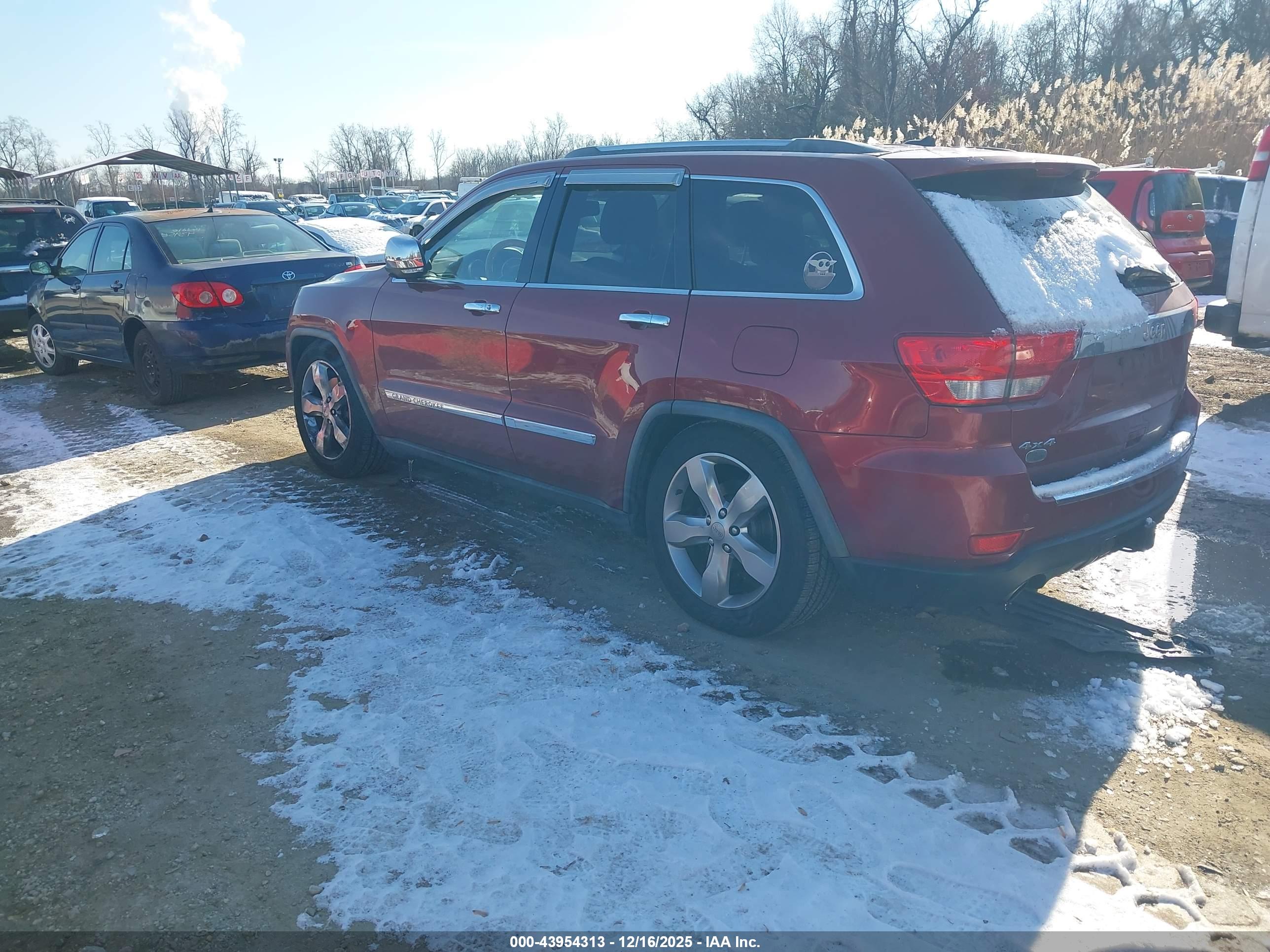 JEEP GRAND image 3