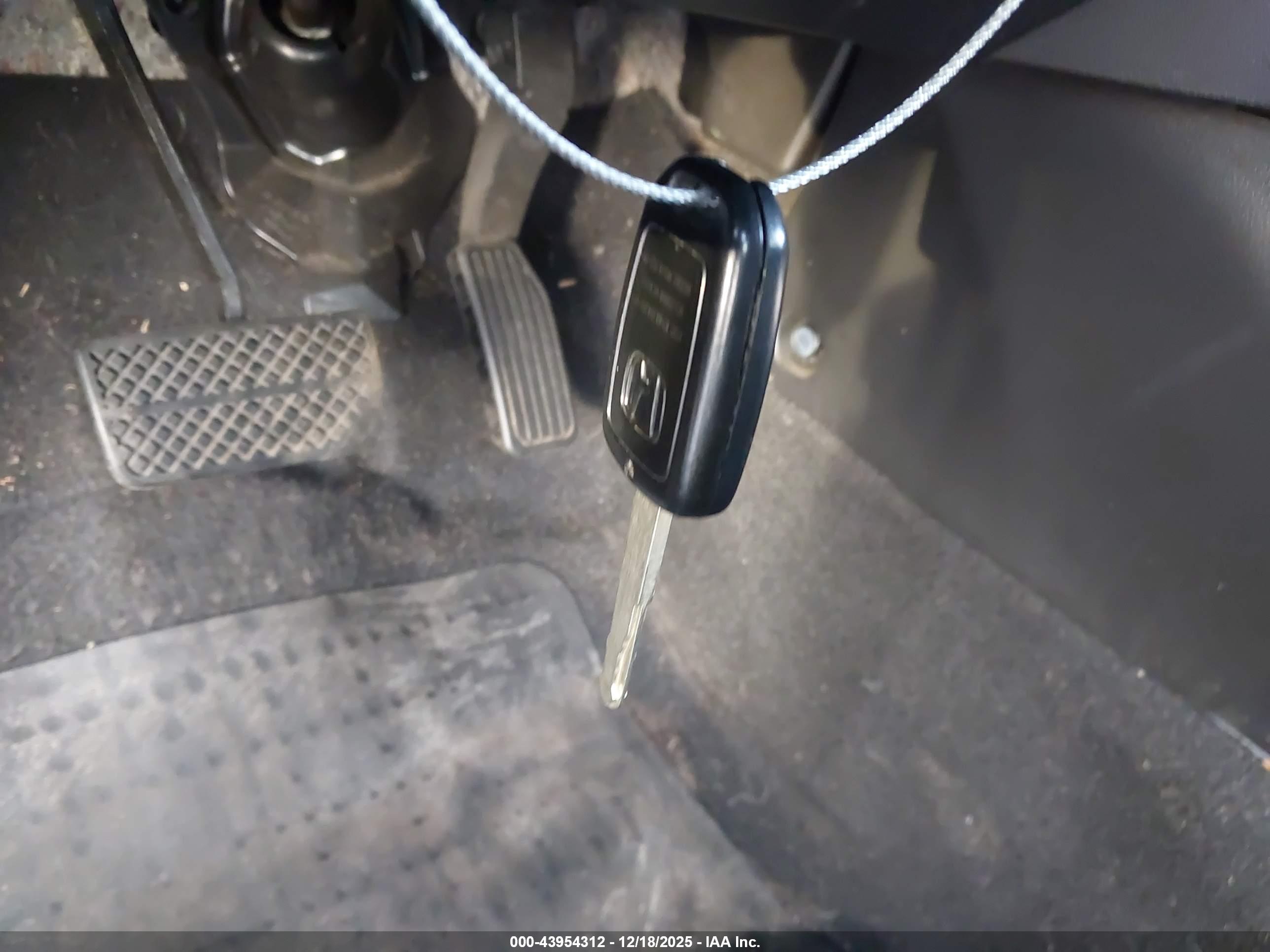 HONDA FIT image 11