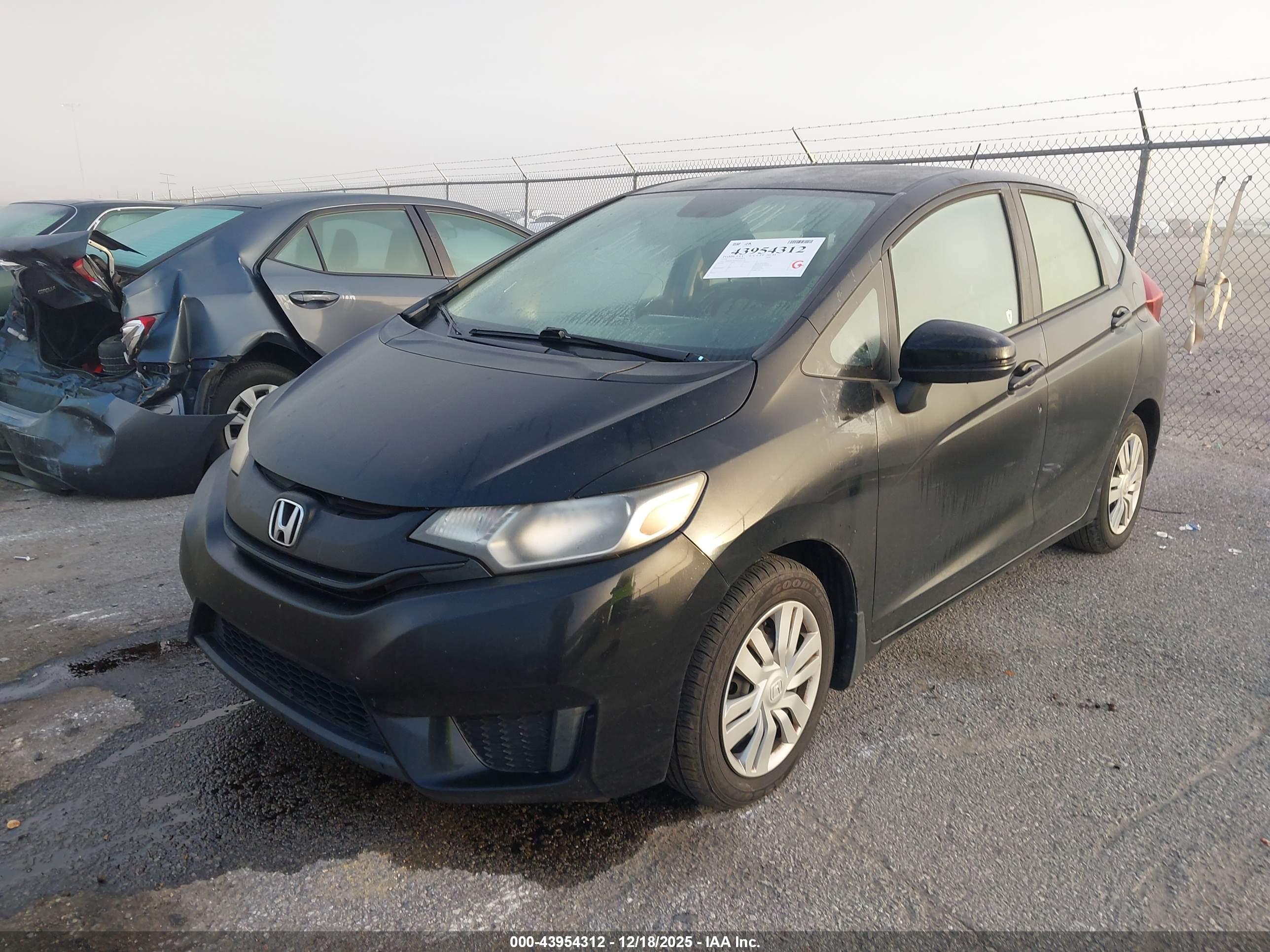 HONDA FIT image 2