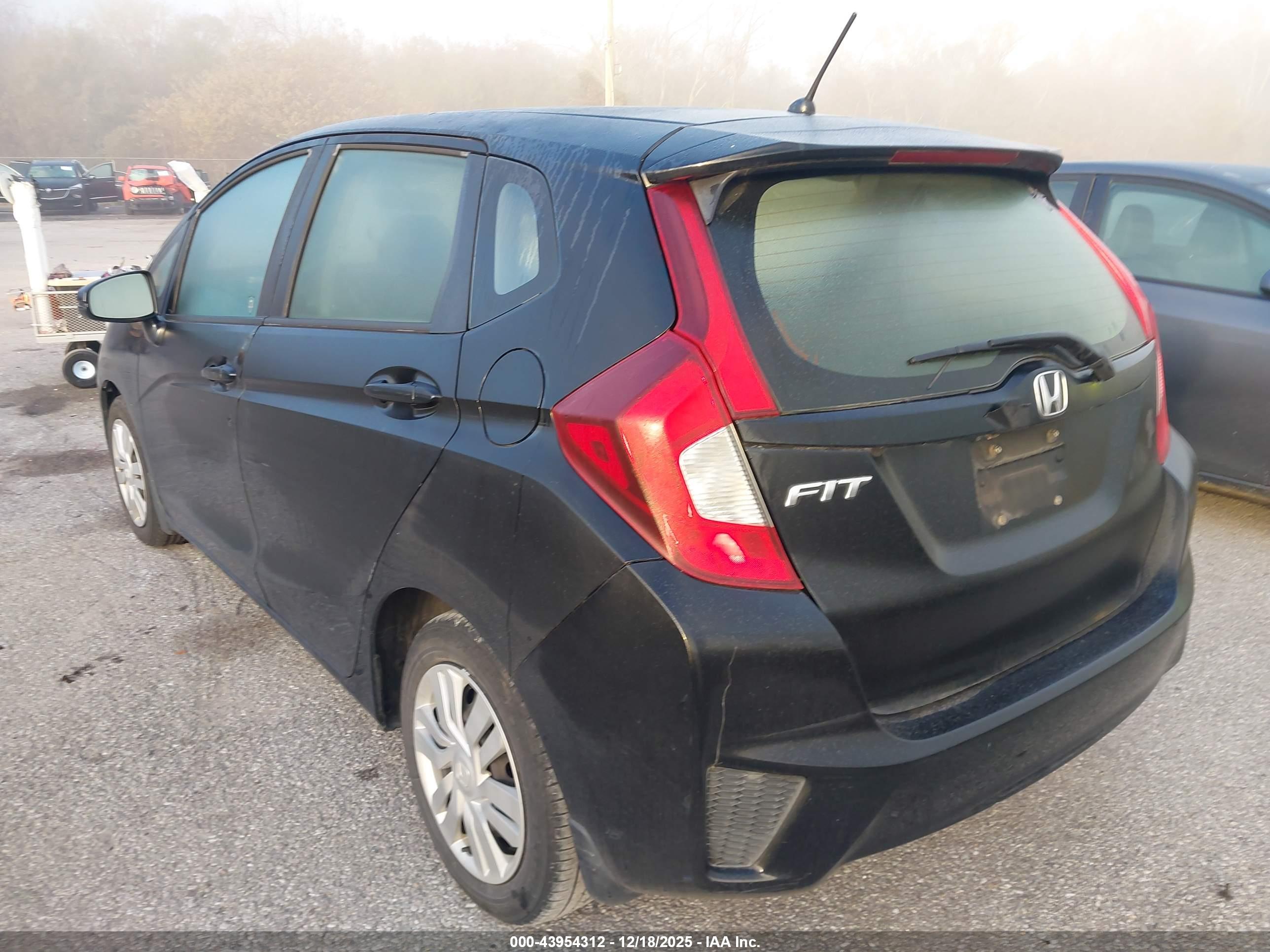 HONDA FIT image 3
