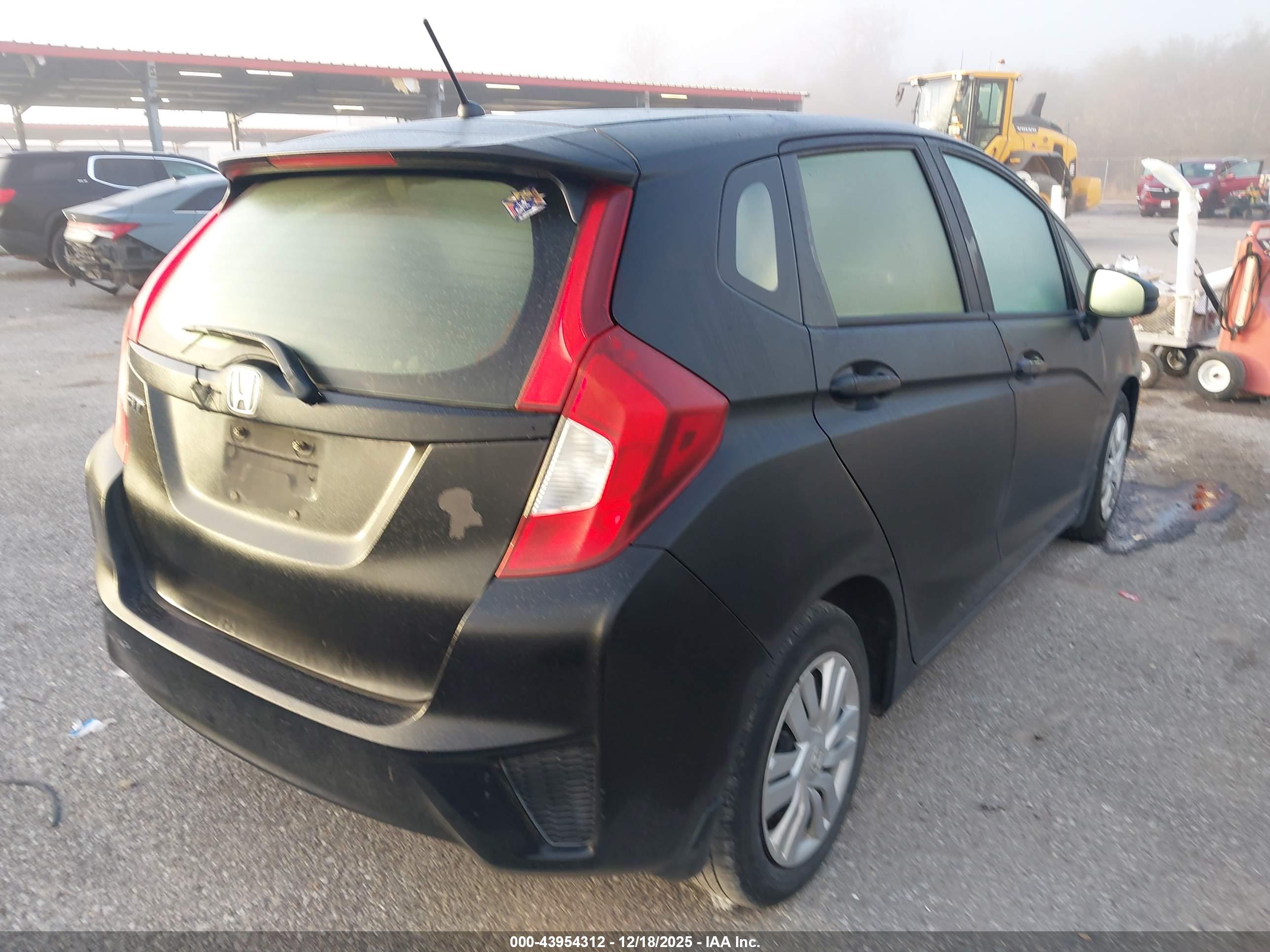 HONDA FIT image 4