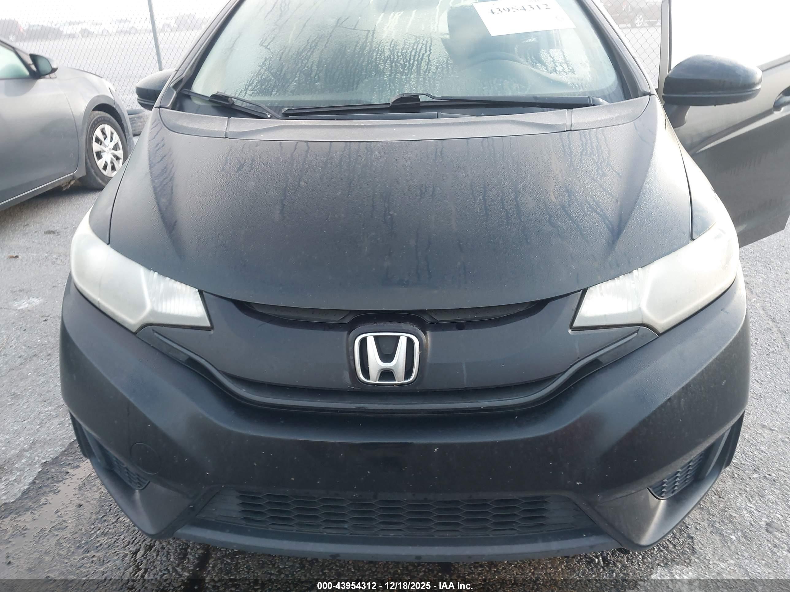HONDA FIT image 6