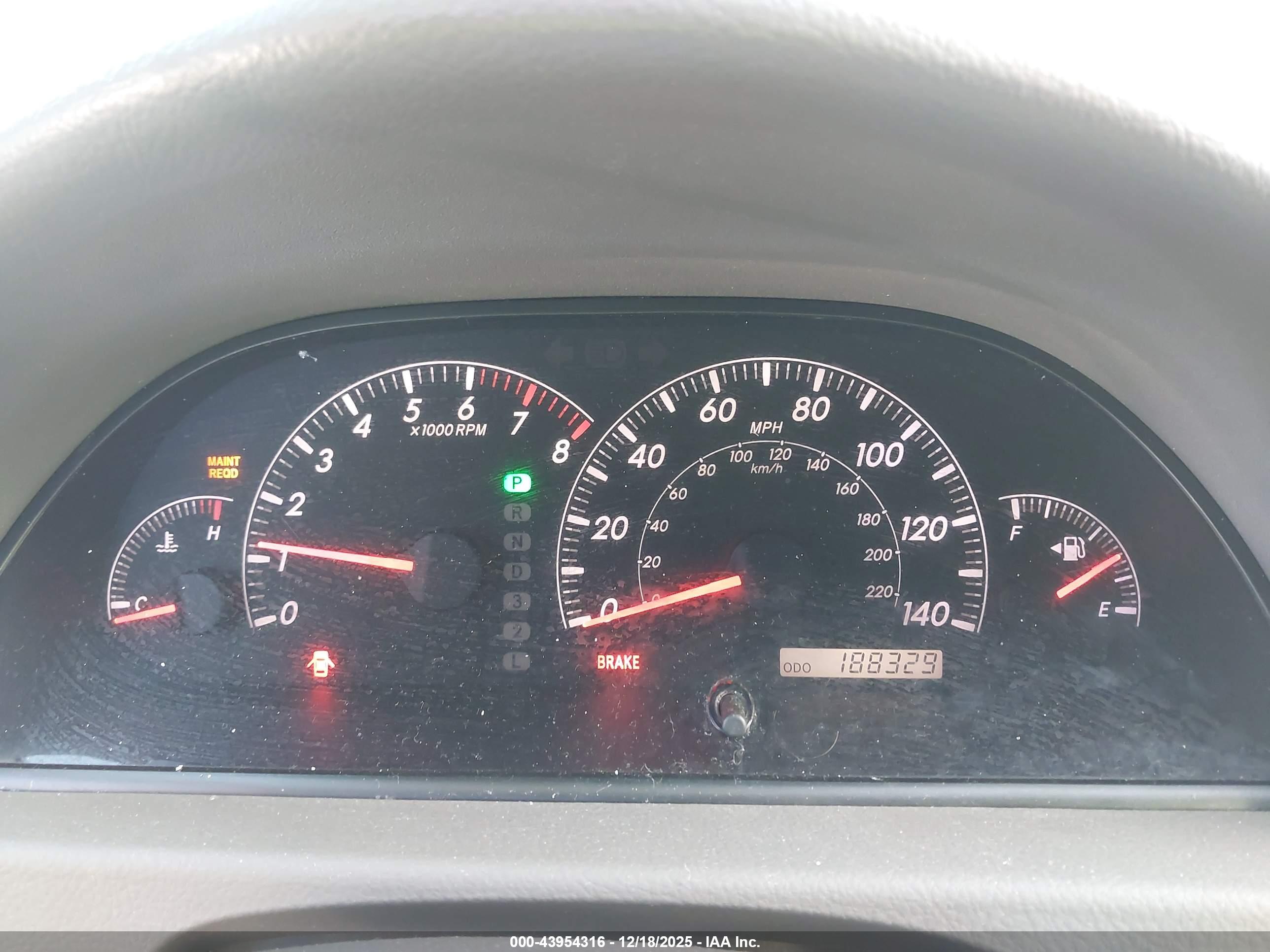 TOYOTA CAMRY image 7