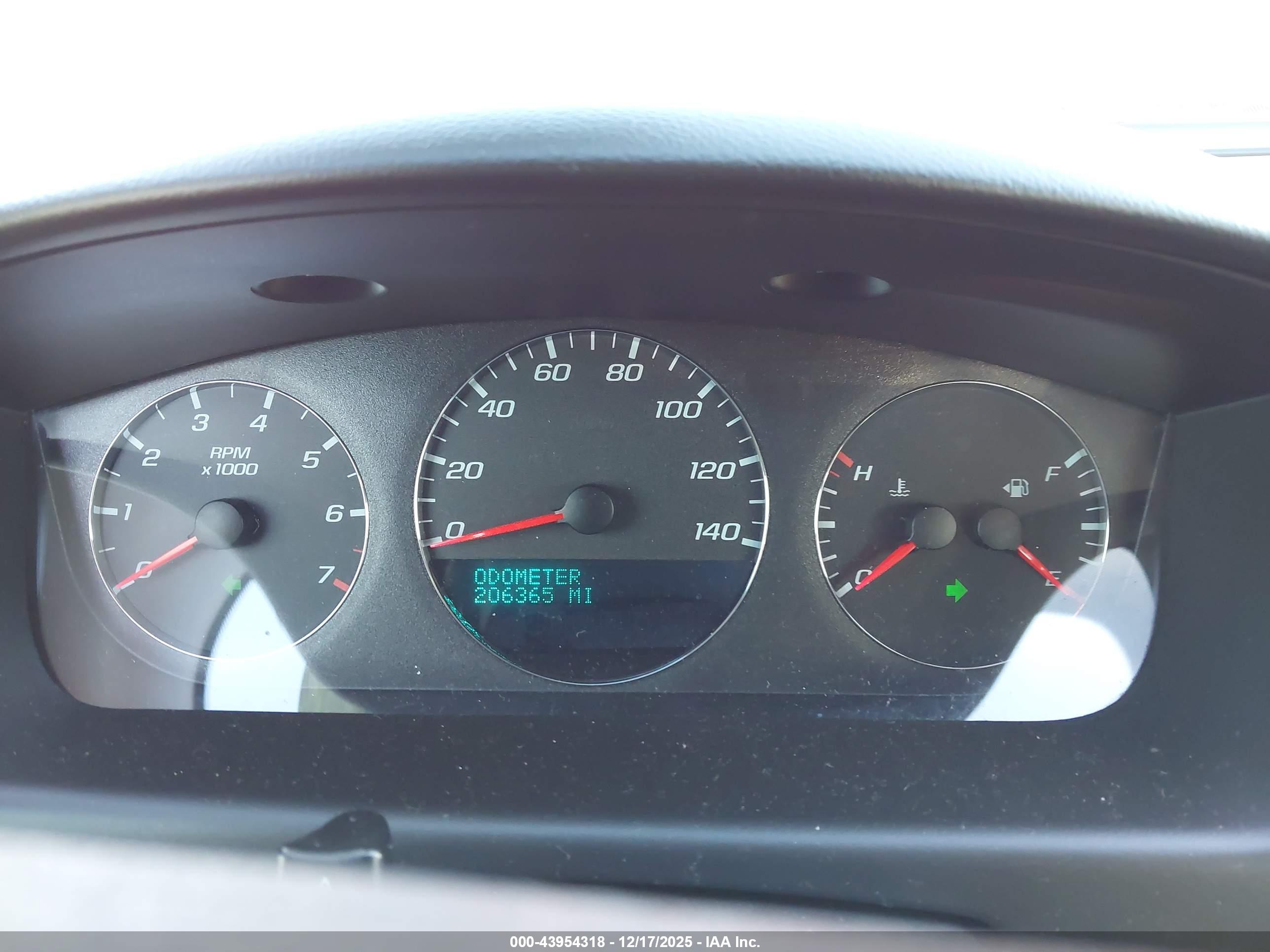 CHEVROLET IMPALA image 7
