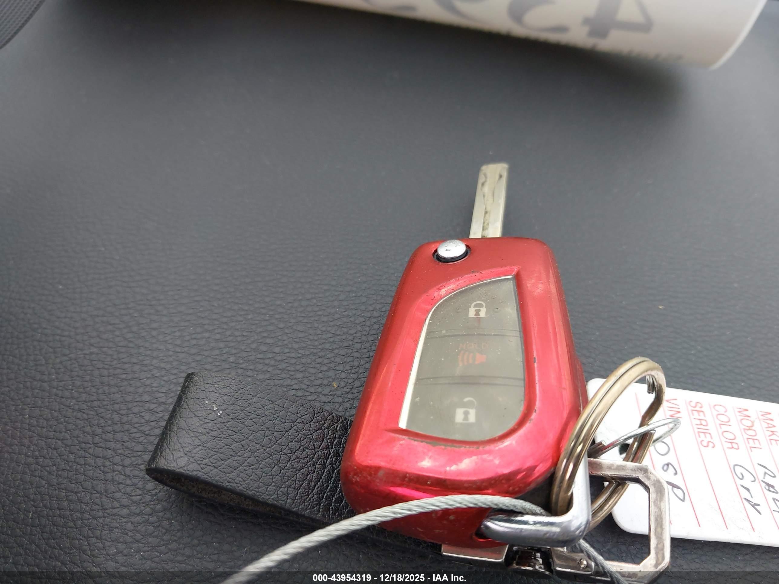 TOYOTA RAV4 image 11