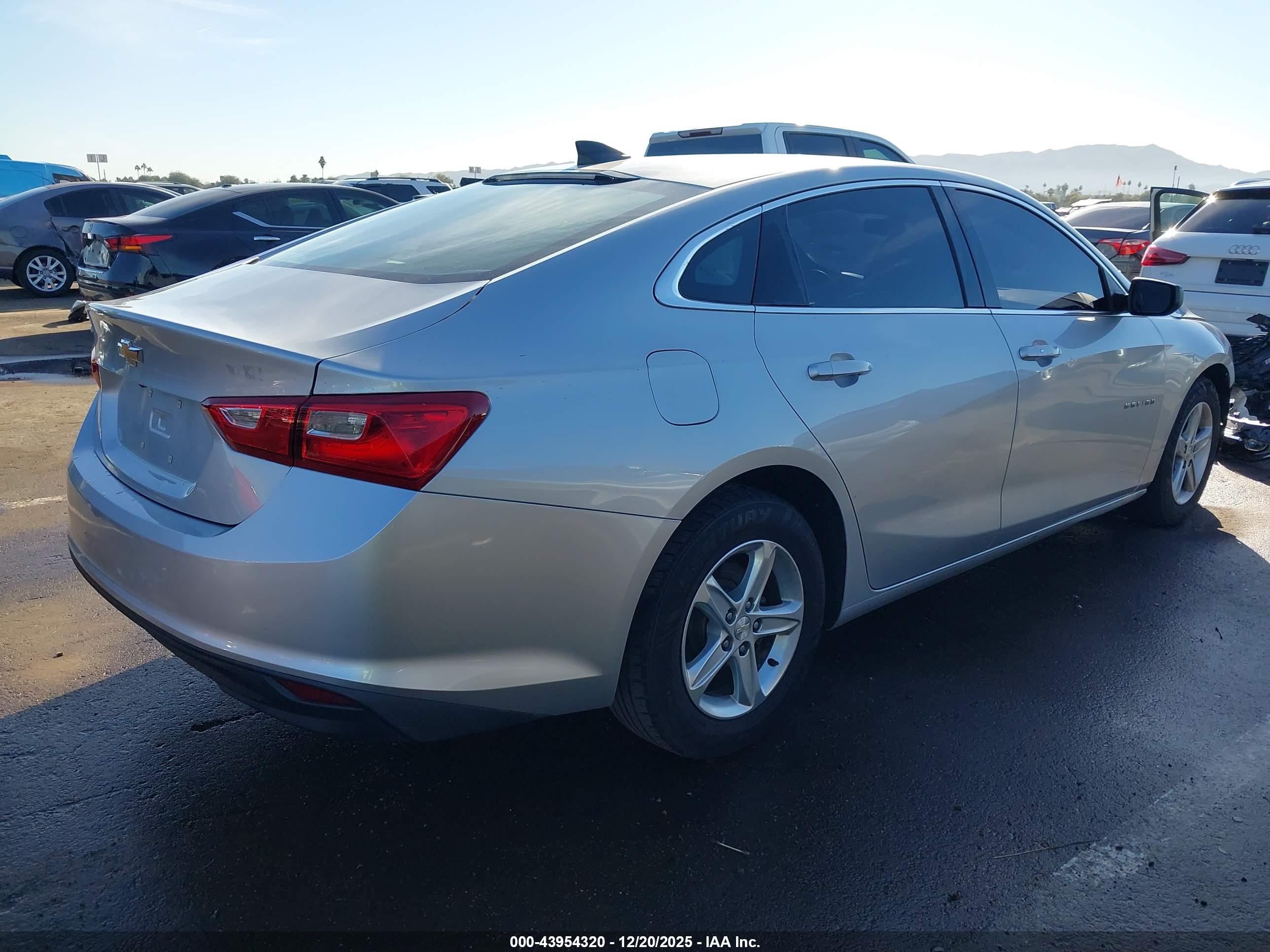 CHEVROLET MALIBU image 4