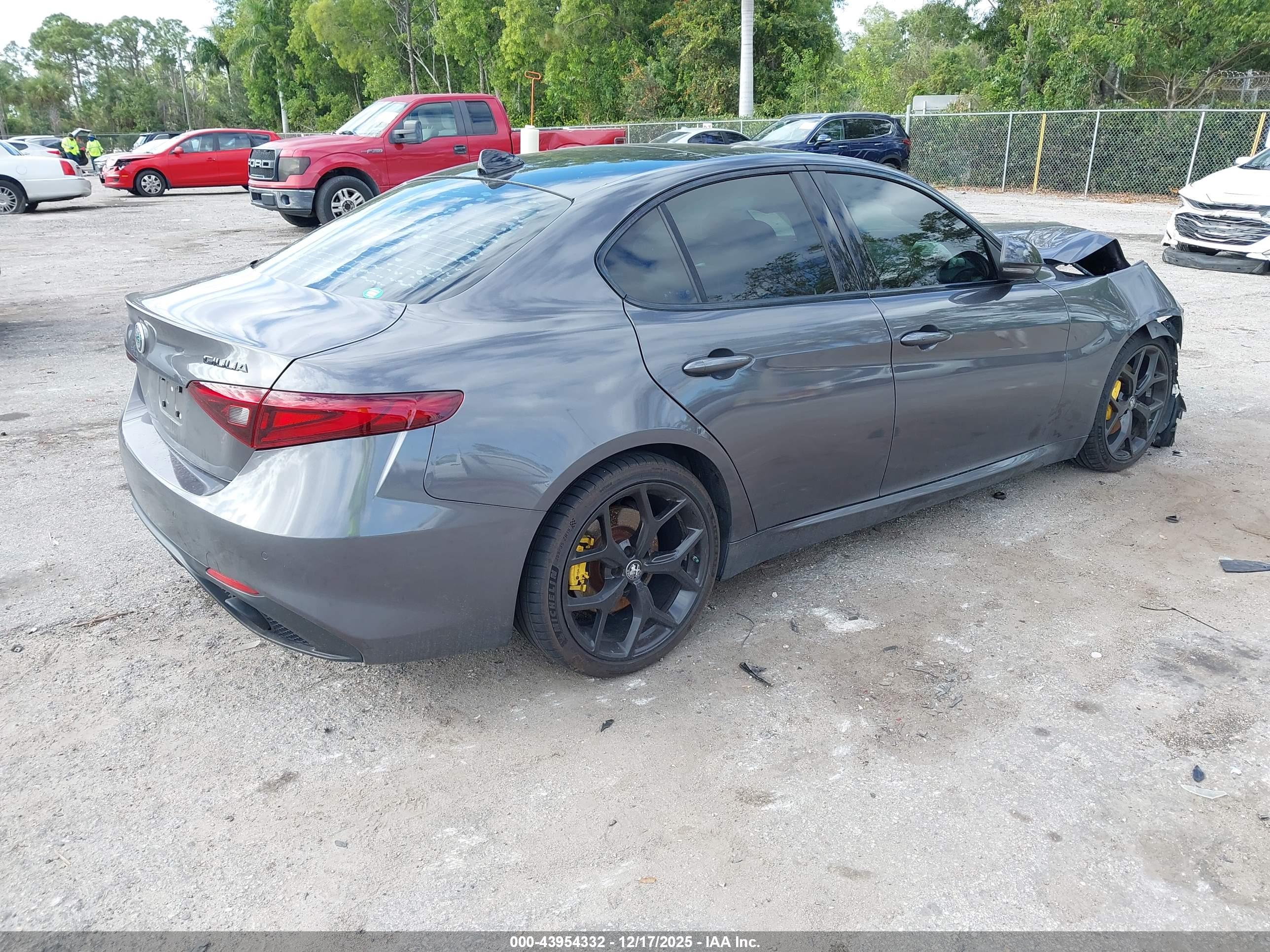 ALFA ROMEO image 4