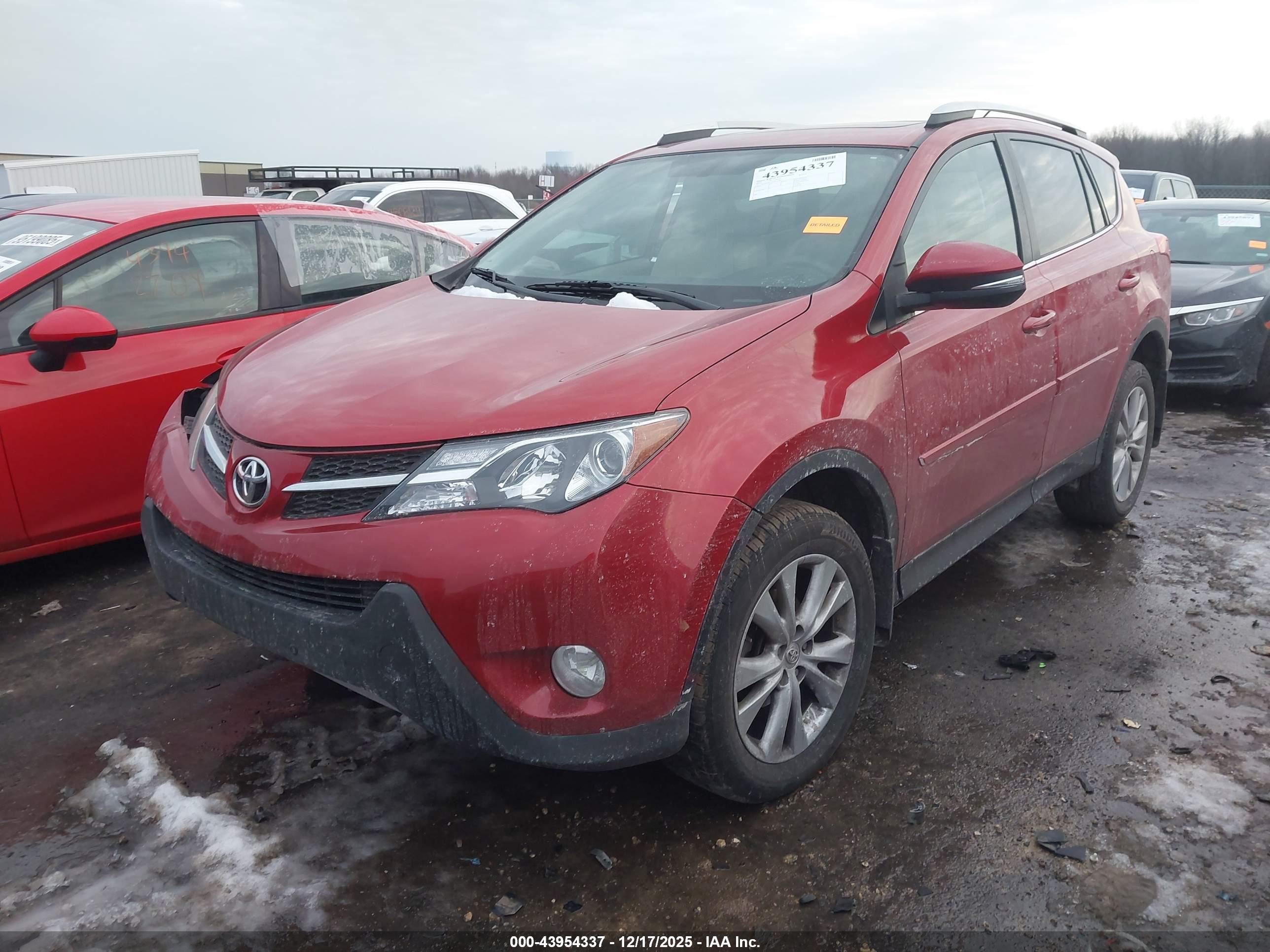 TOYOTA RAV4 image 2