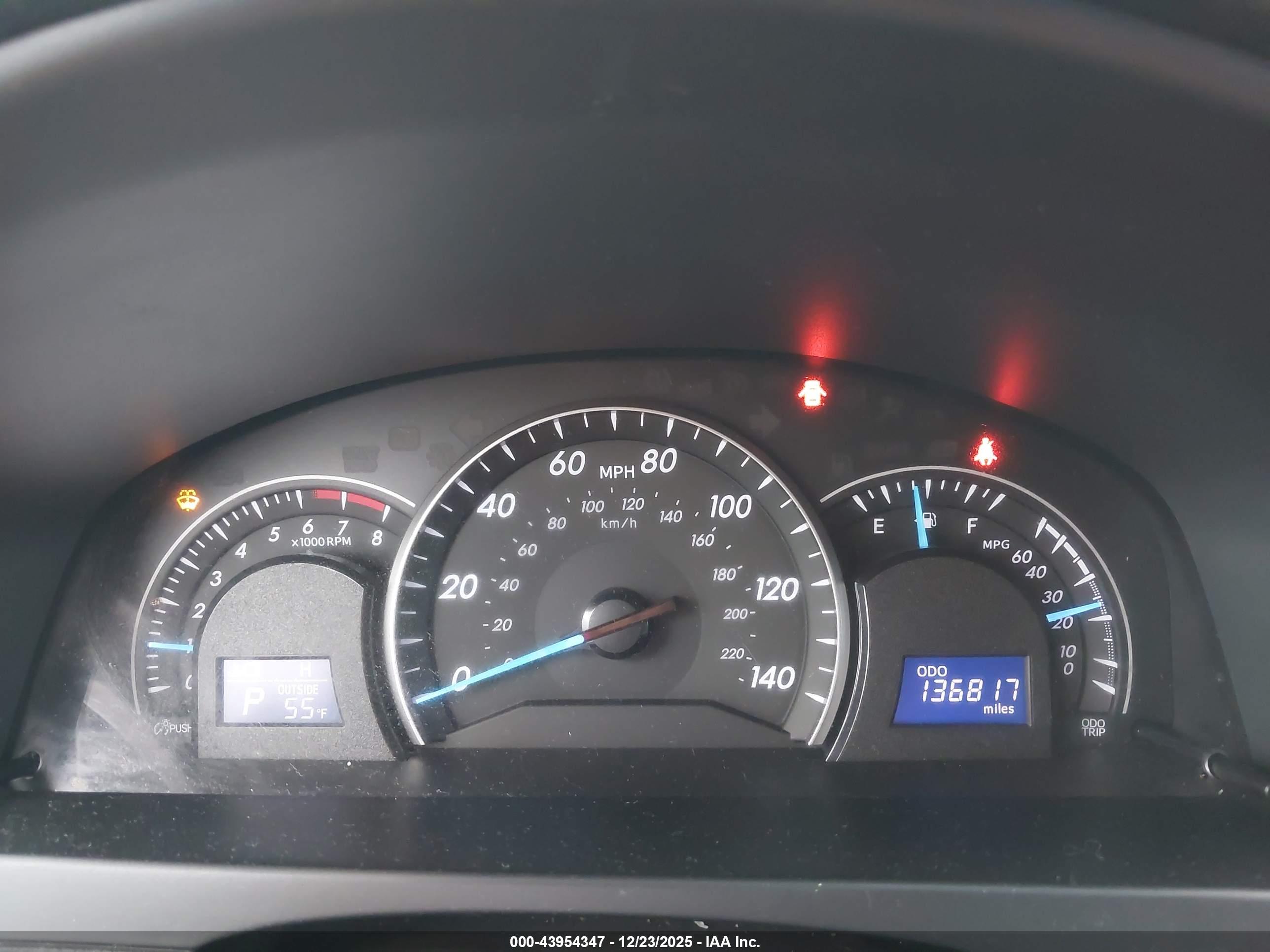 TOYOTA CAMRY image 7