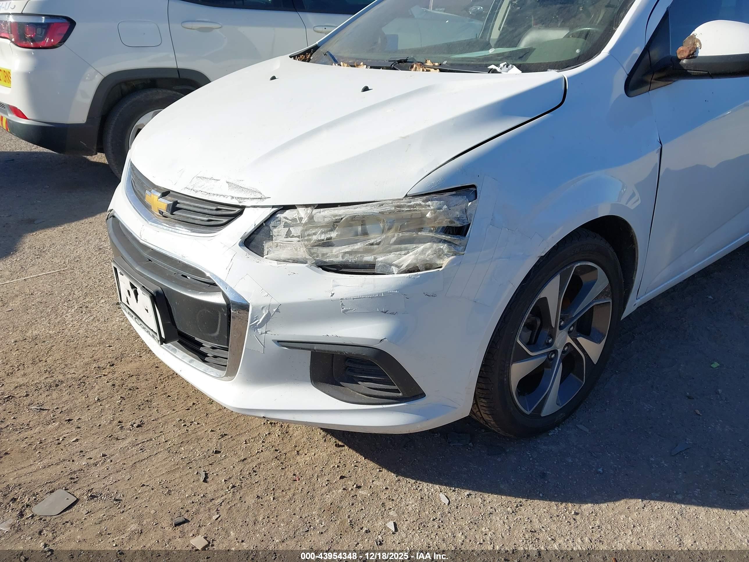 CHEVROLET SONIC image 6
