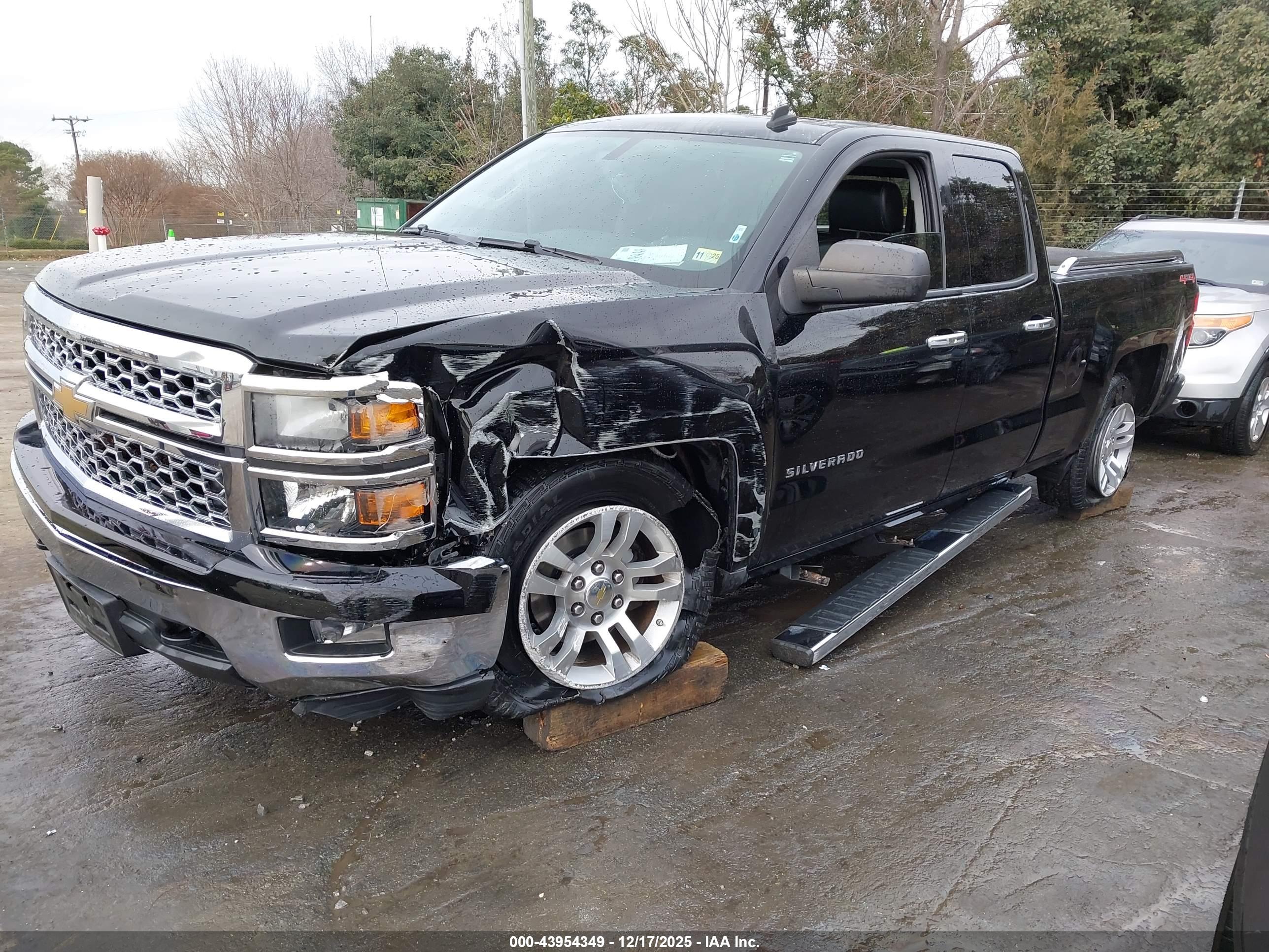 CHEVROLET SILVERADO image 2