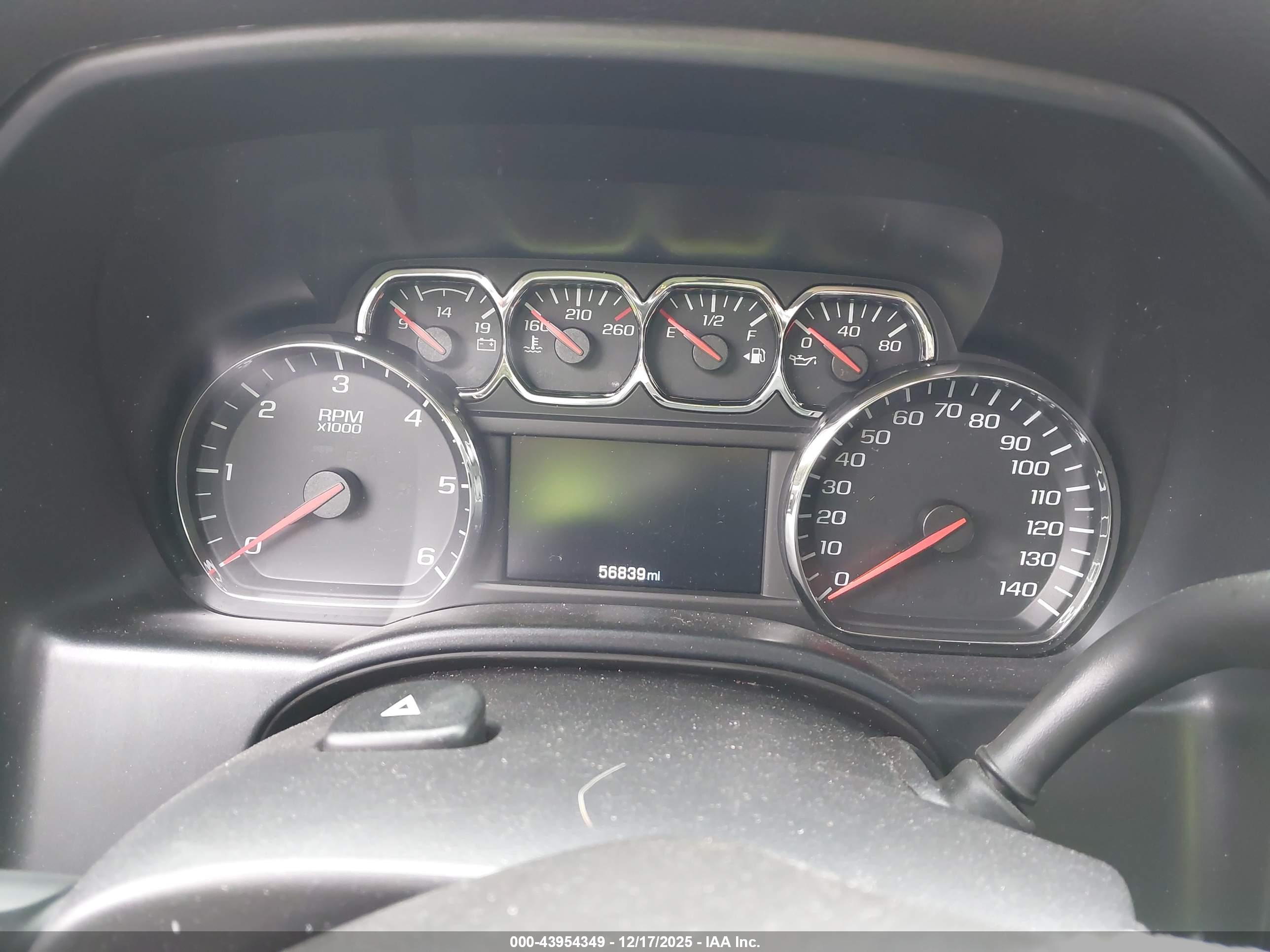 CHEVROLET SILVERADO image 7