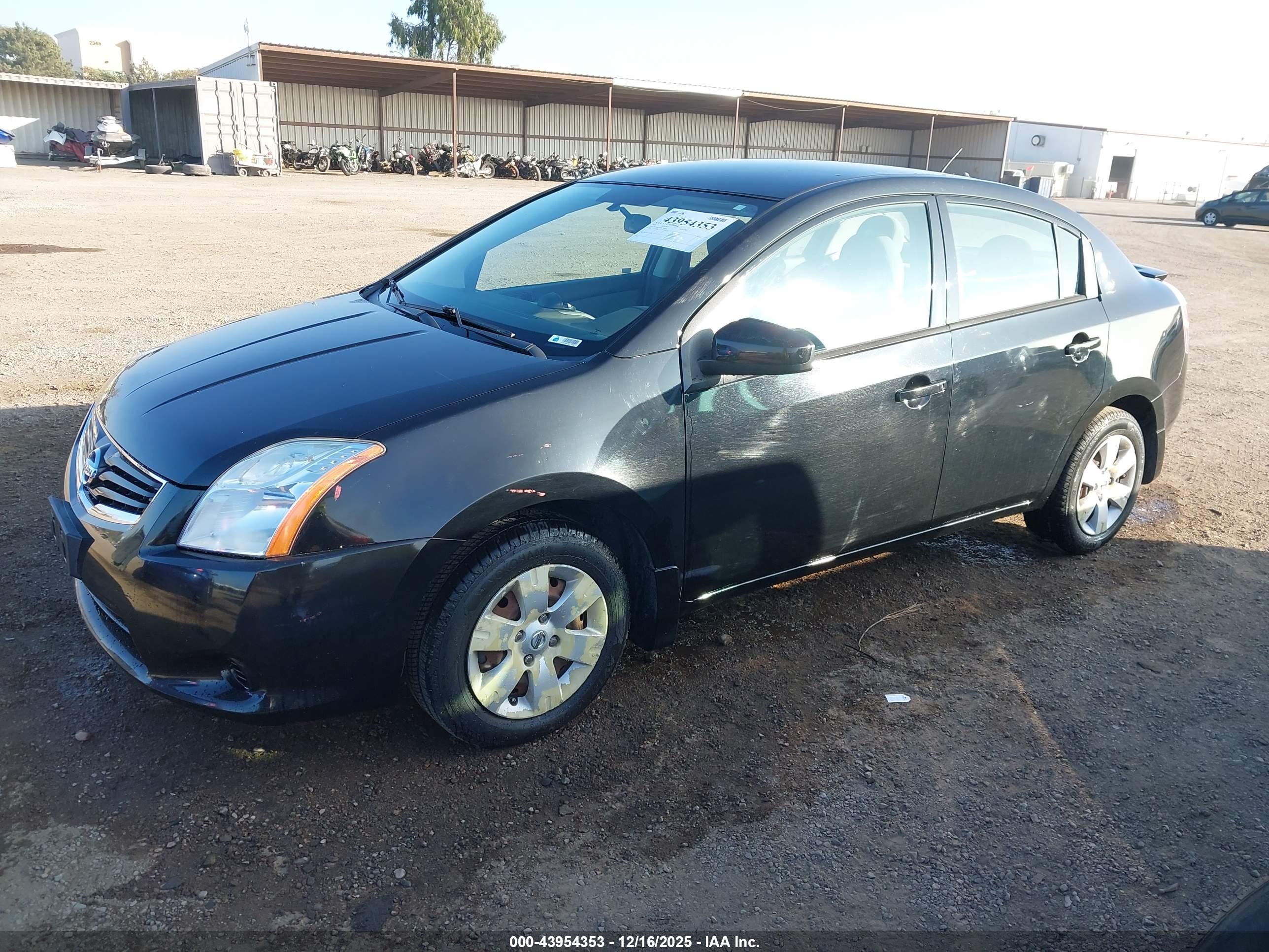 NISSAN SENTRA image 2