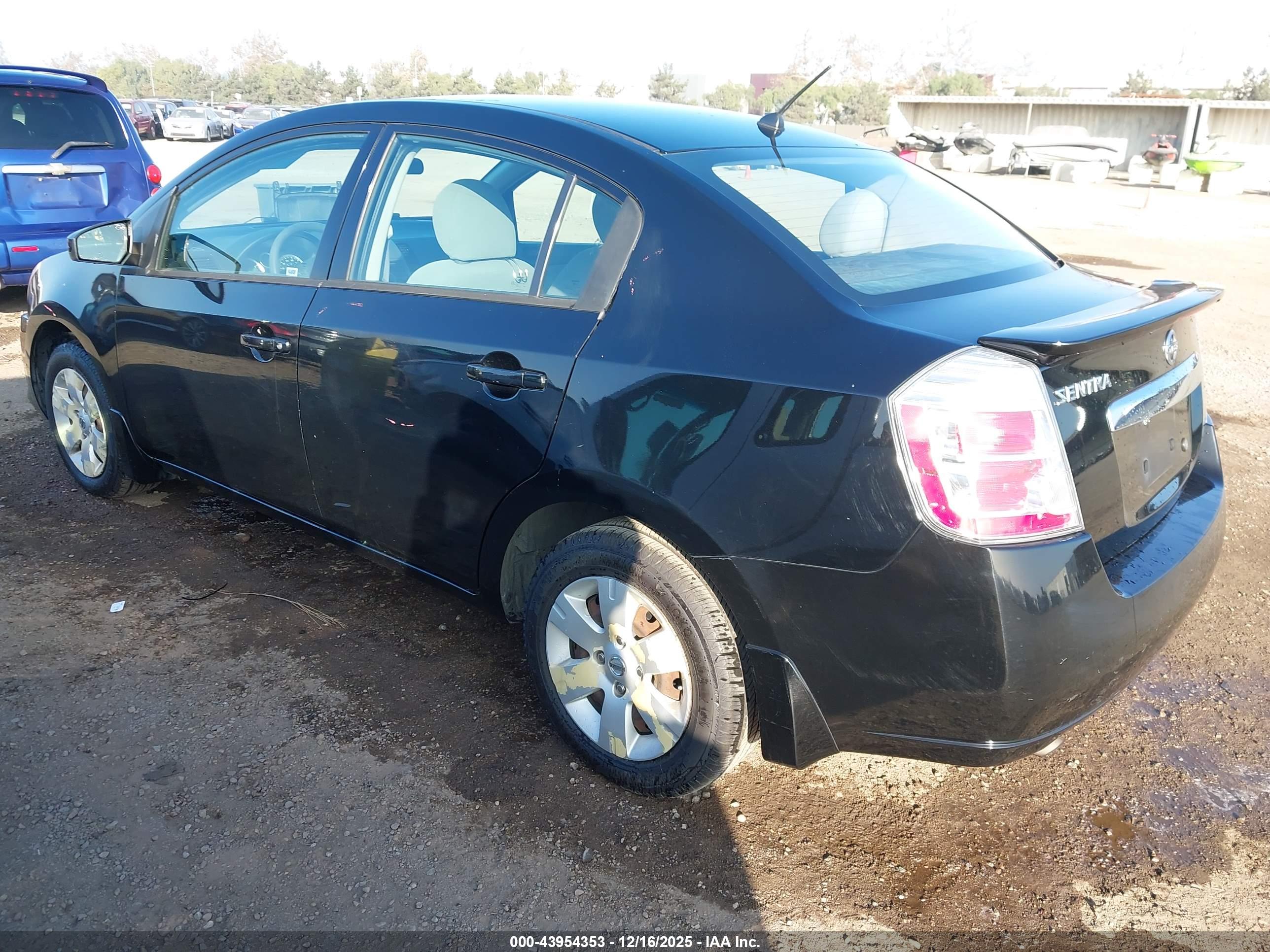 NISSAN SENTRA image 3