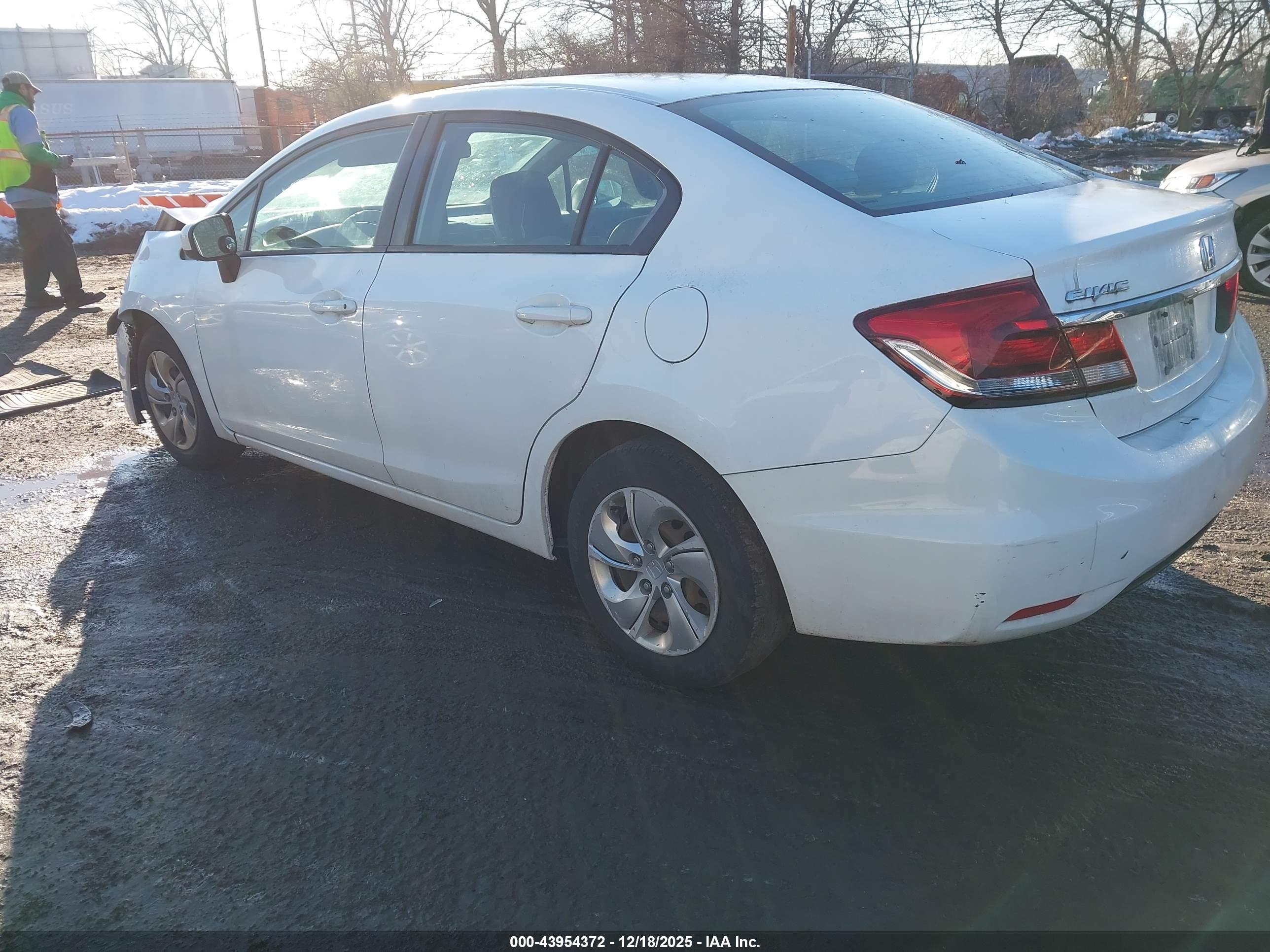 HONDA CIVIC image 3