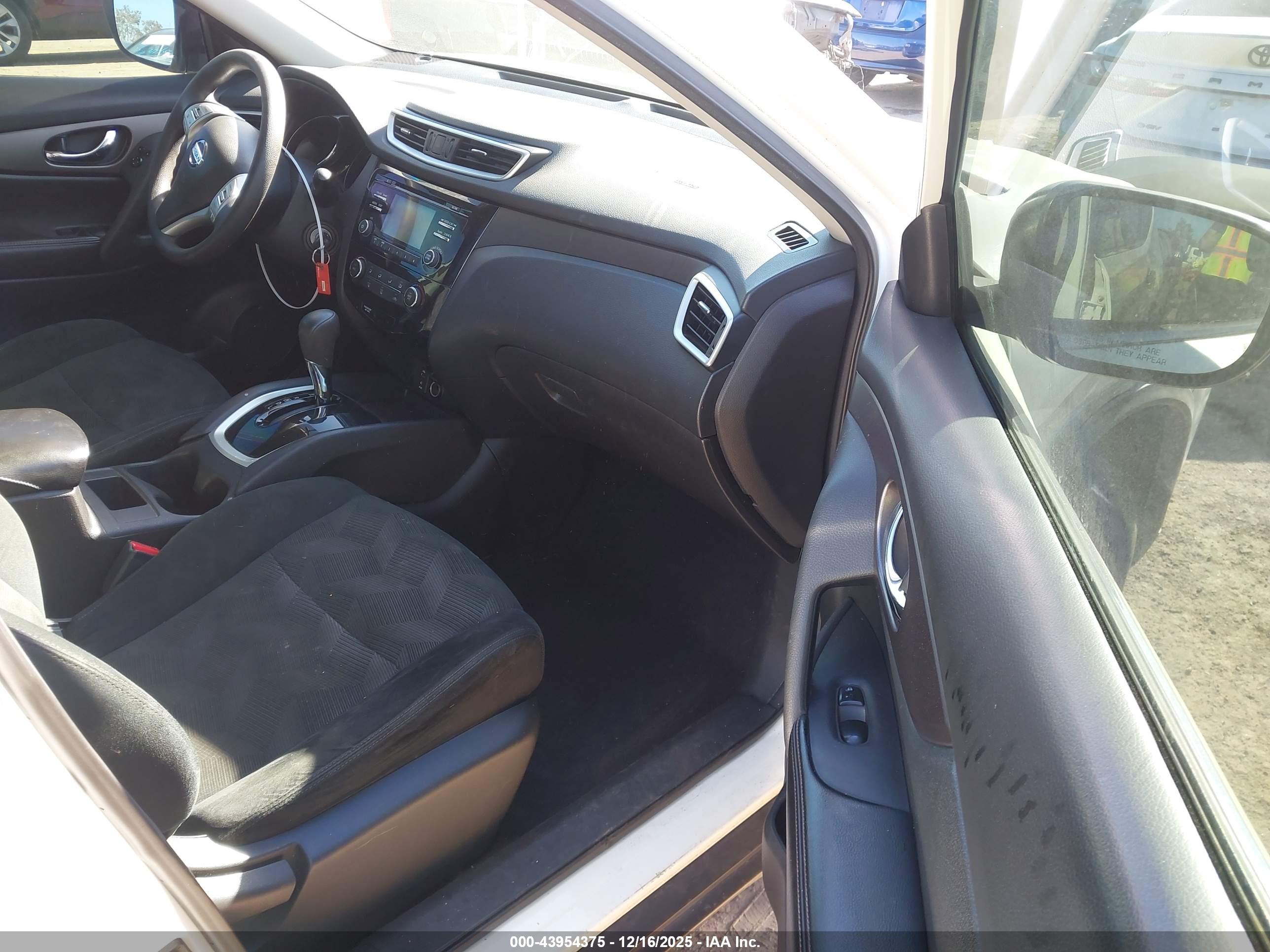 NISSAN ROGUE image 5