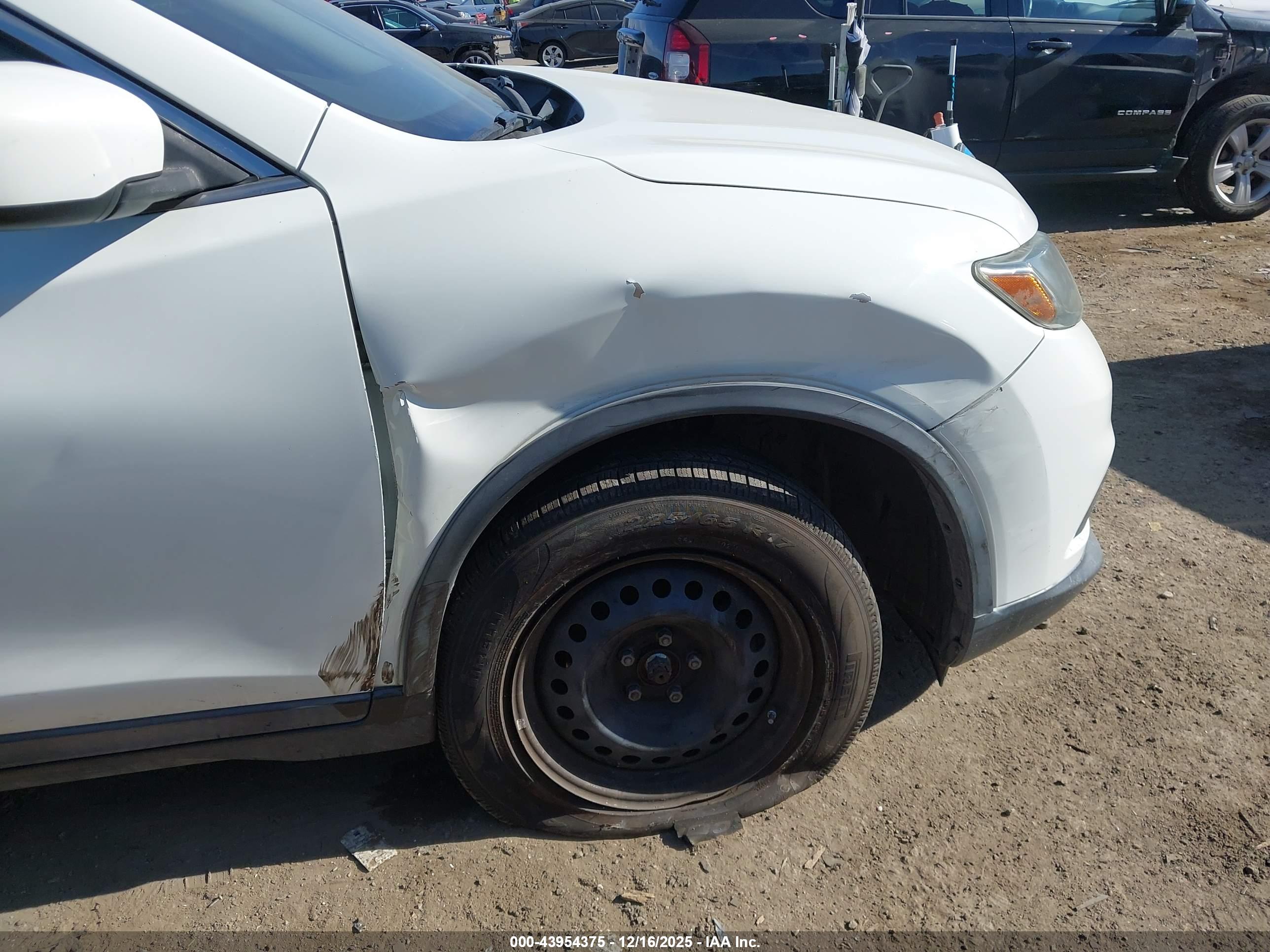 NISSAN ROGUE image 6