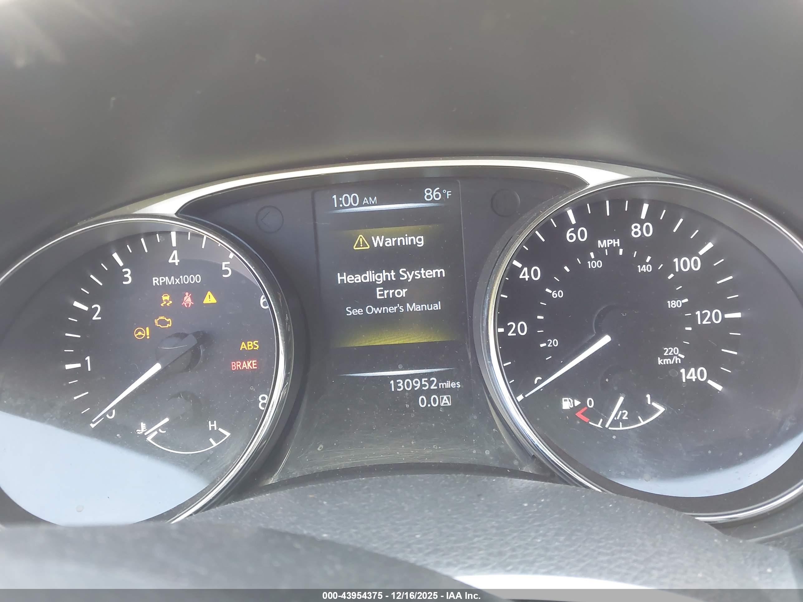 NISSAN ROGUE image 7