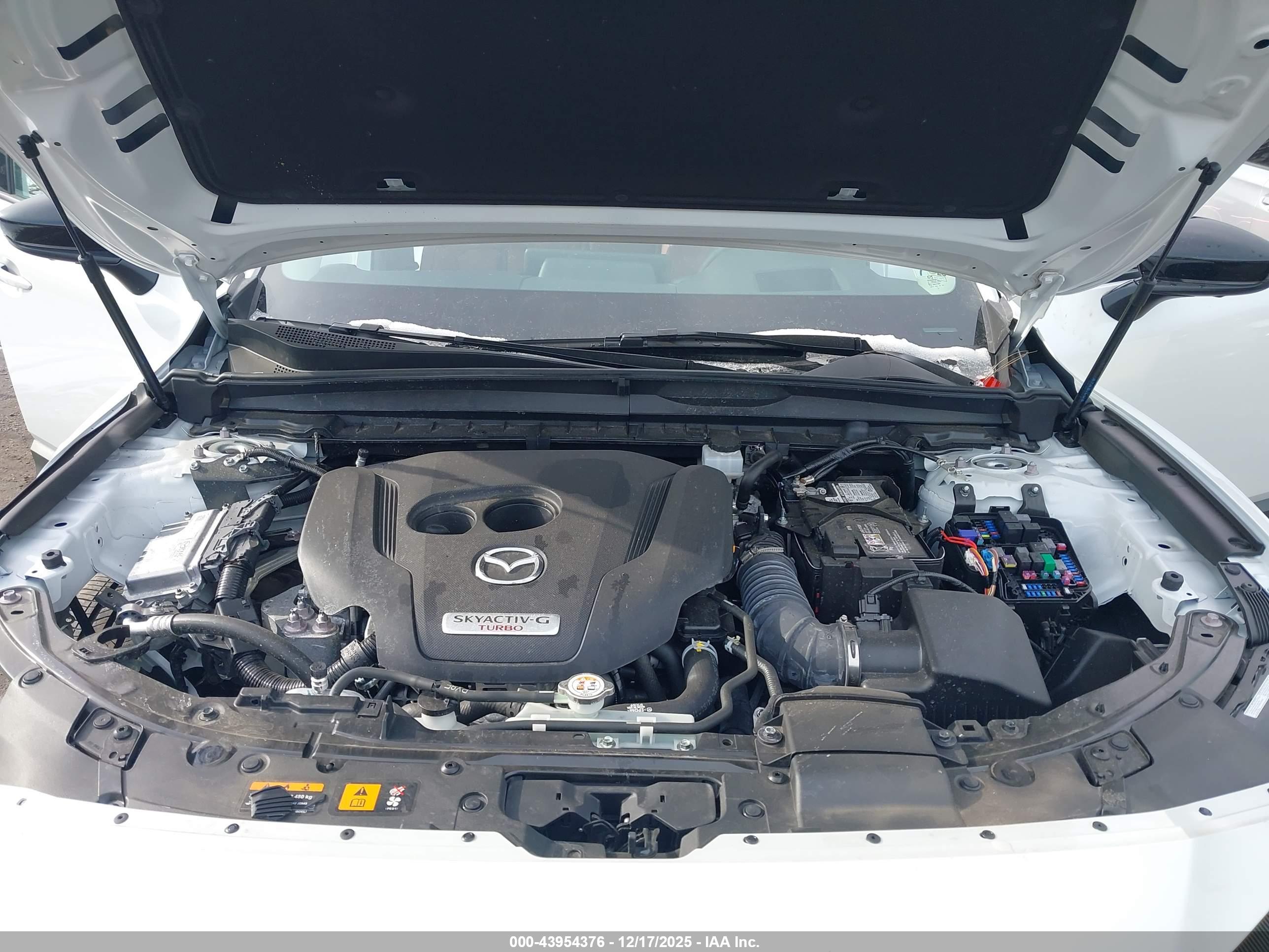 MAZDA CX-50 image 10
