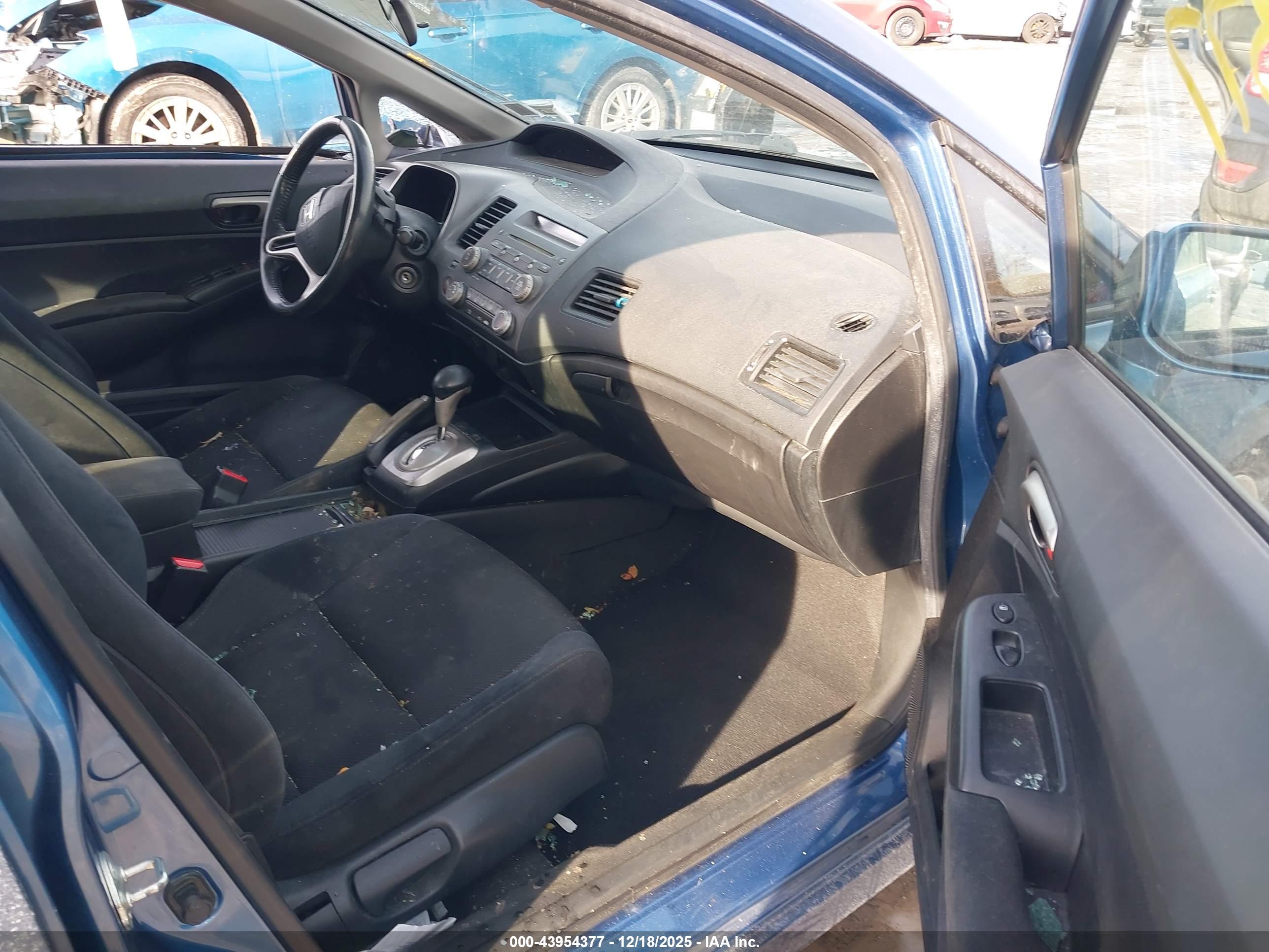 HONDA CIVIC image 5