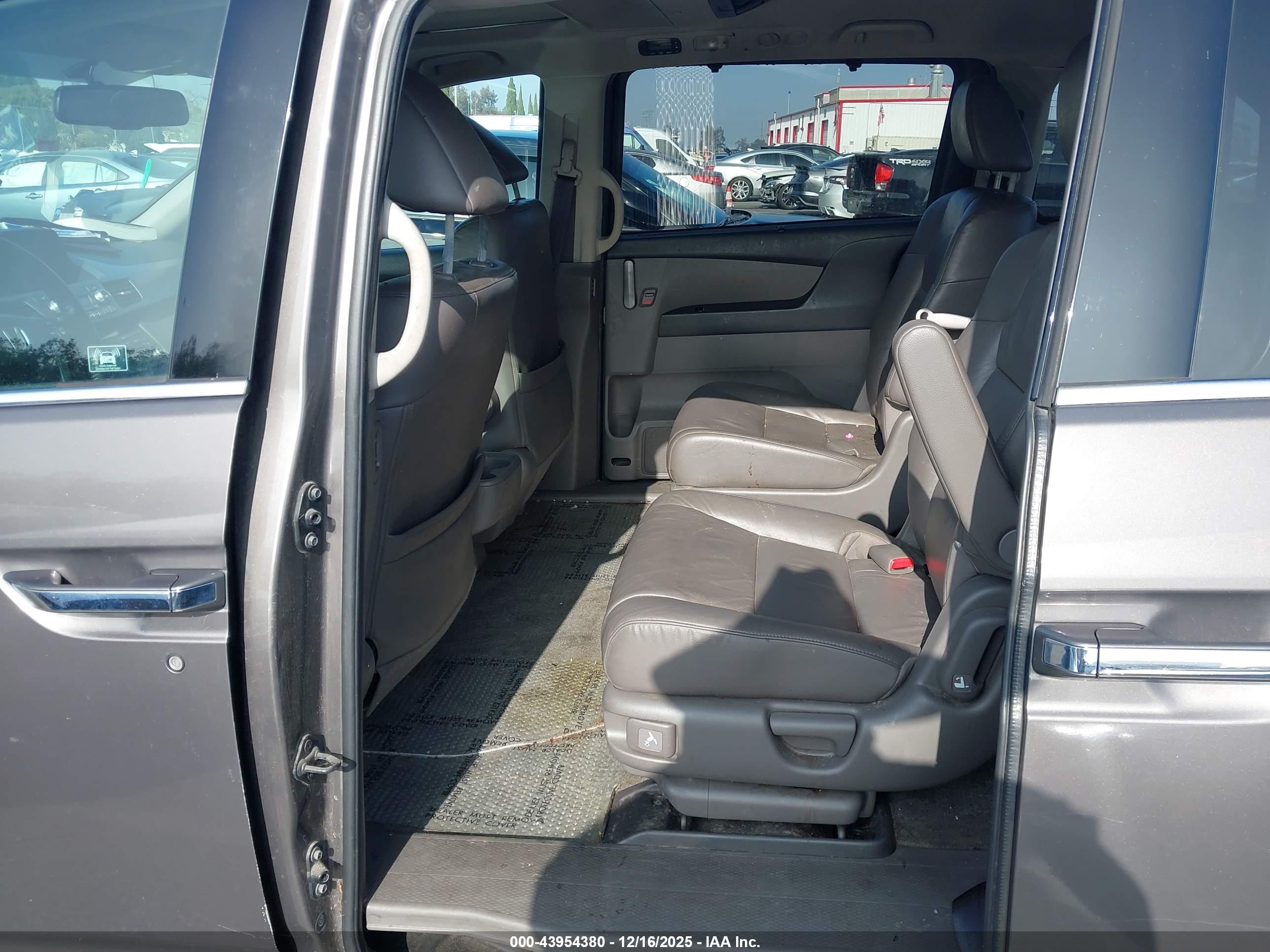 HONDA ODYSSEY image 8