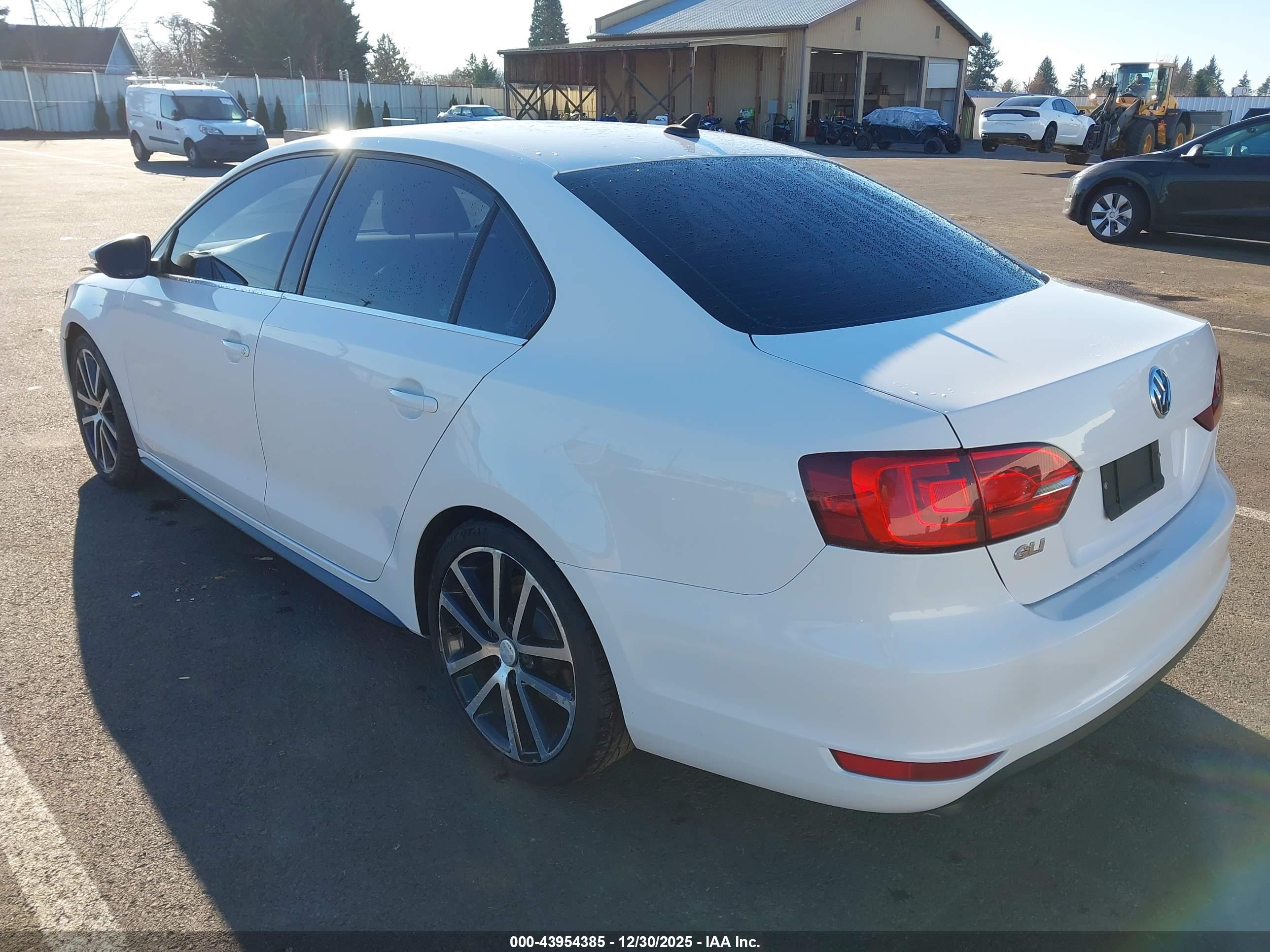 VOLKSWAGEN JETTA image 3