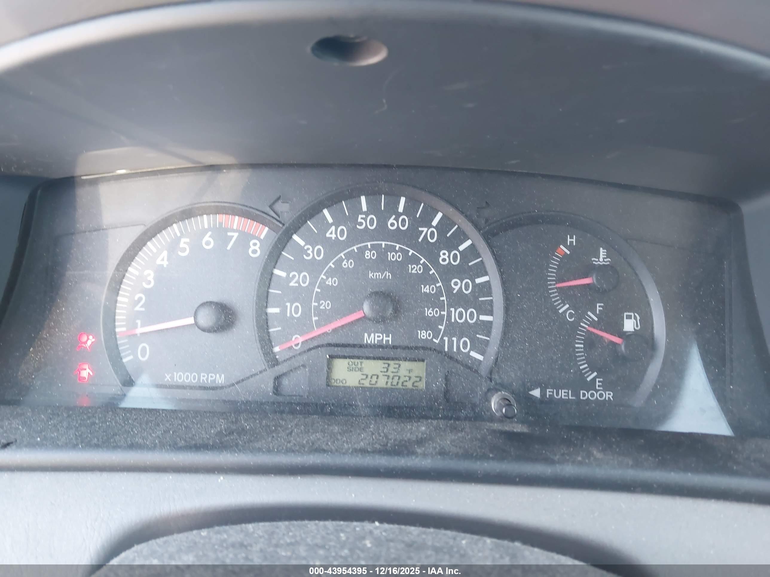TOYOTA COROLLA image 7