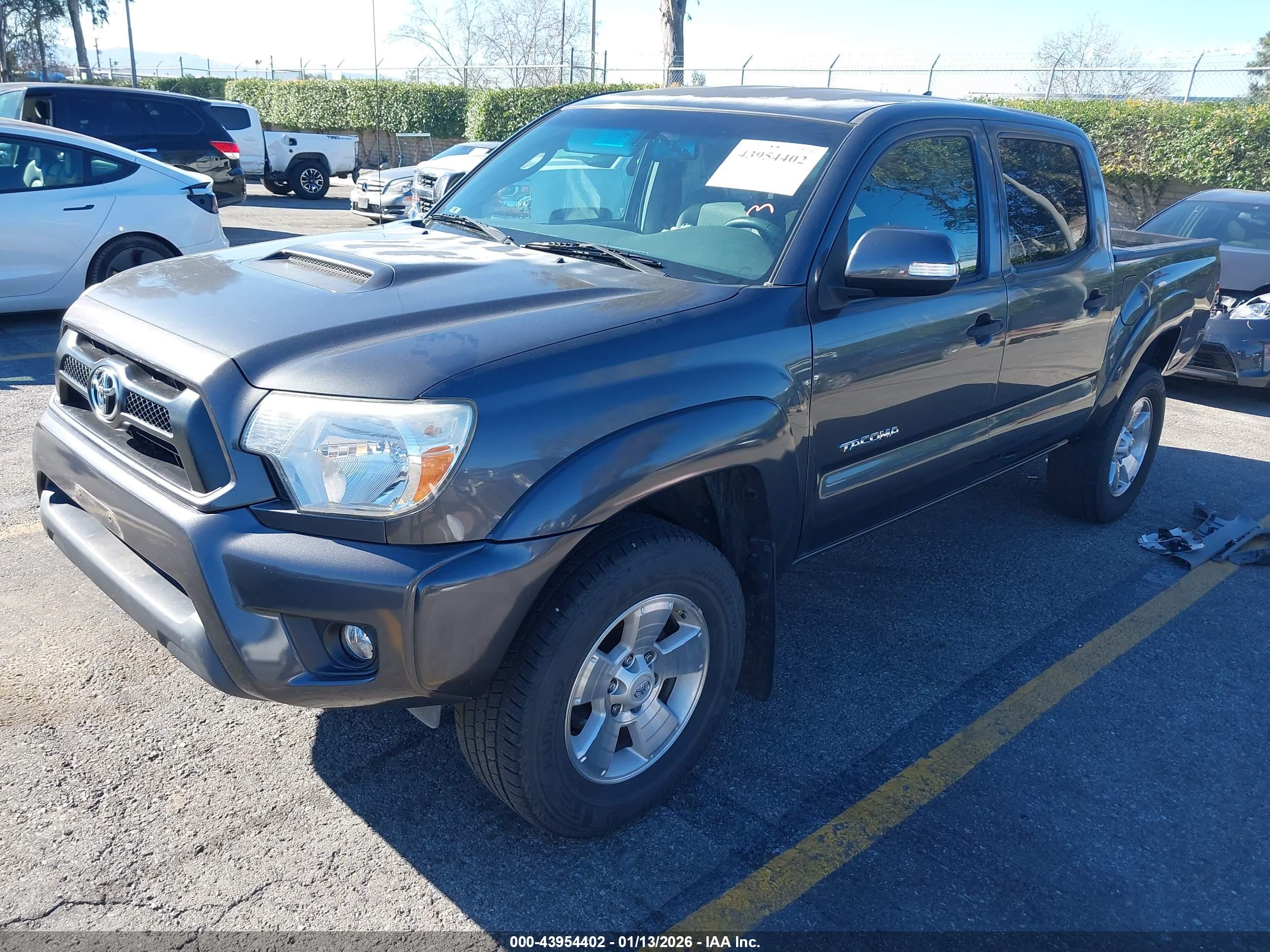 TOYOTA TACOMA image 2