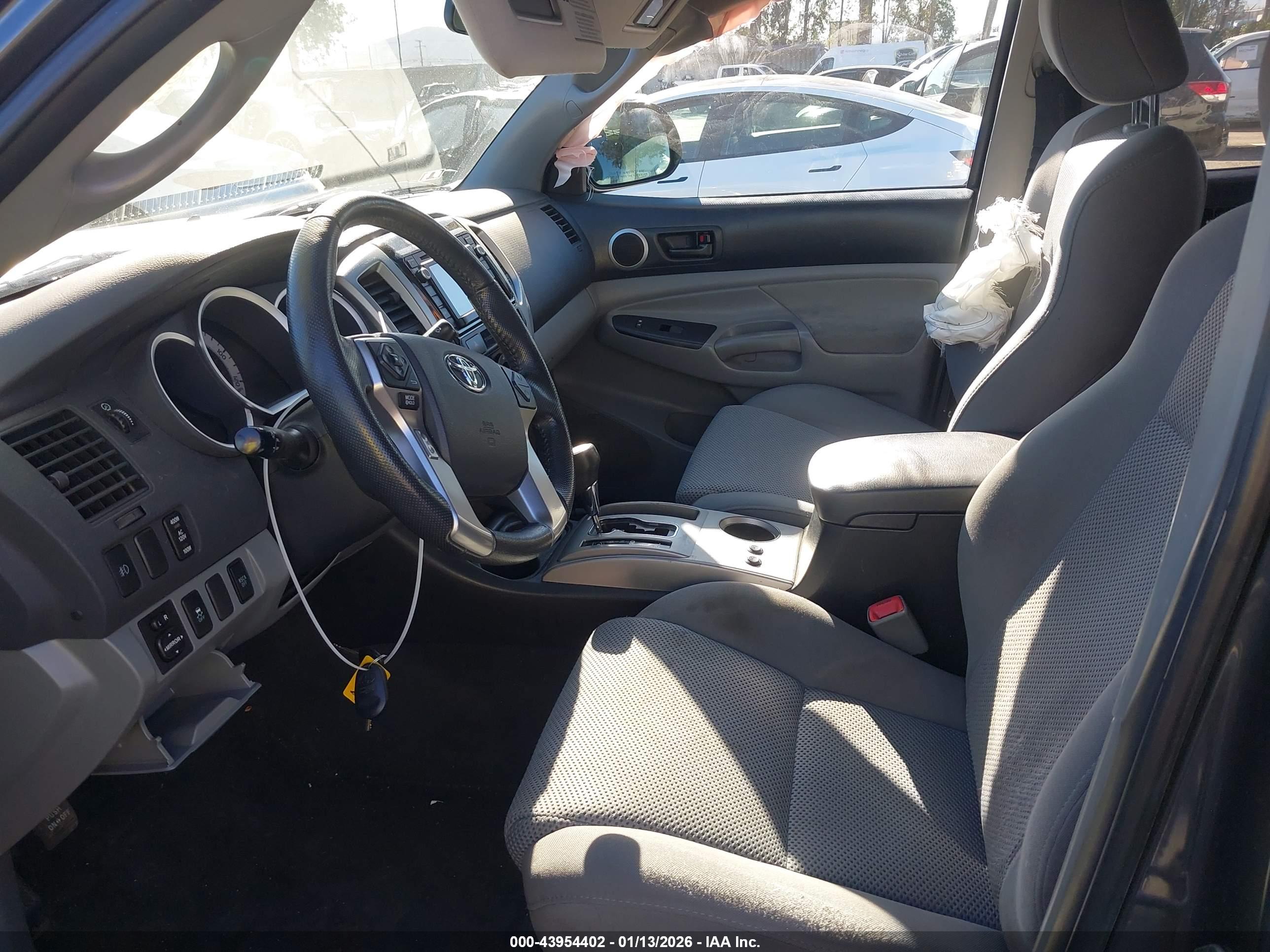 TOYOTA TACOMA image 5