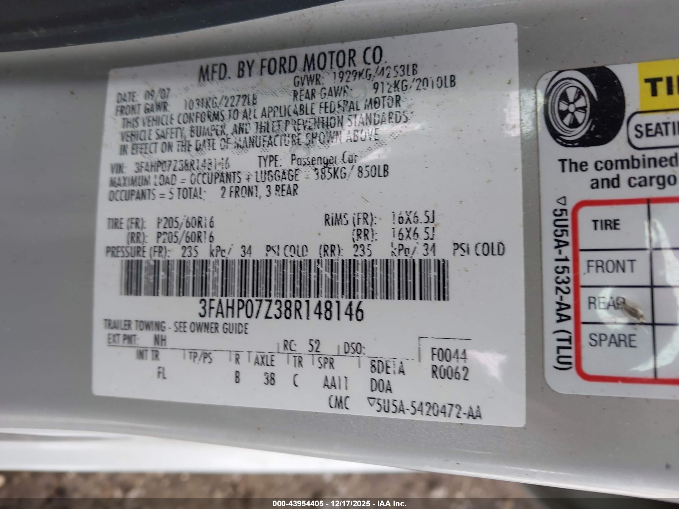 FORD FUSION image 9