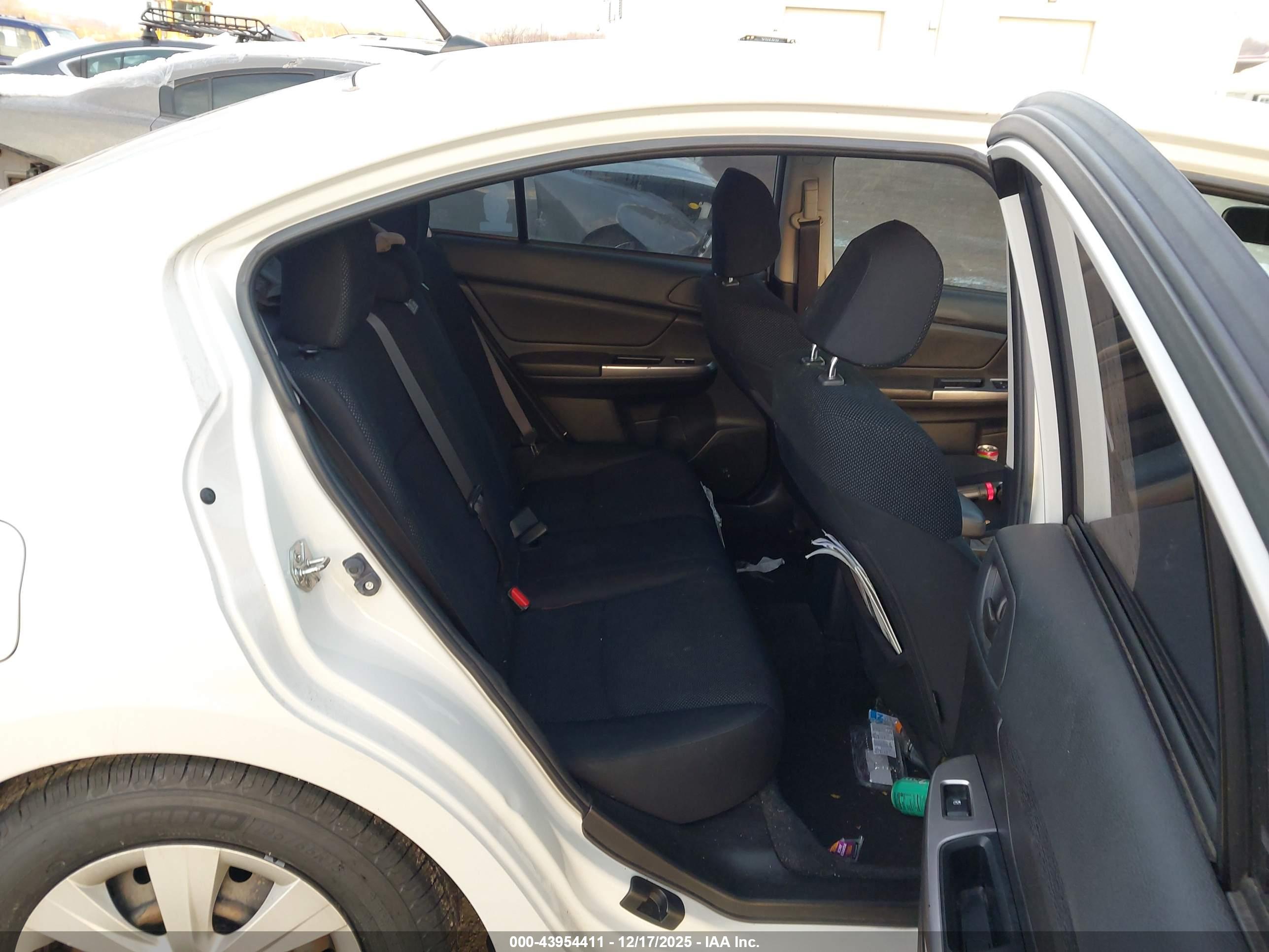 SUBARU IMPREZA image 8