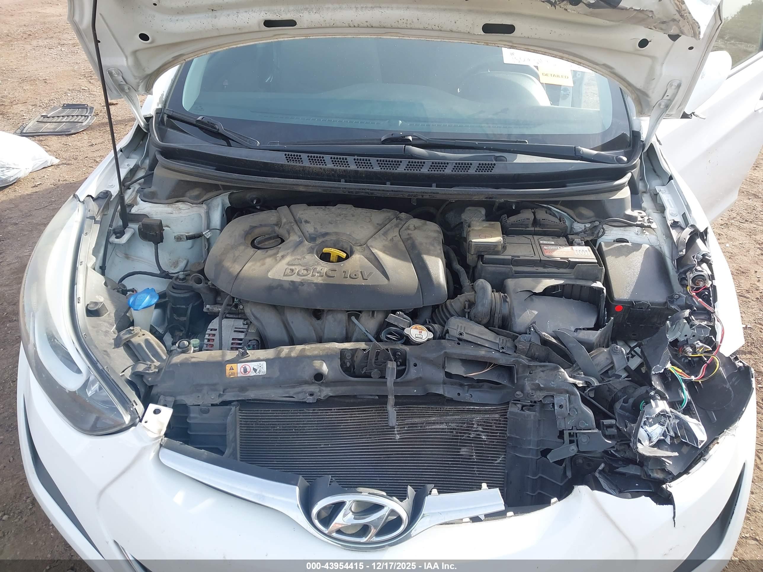 HYUNDAI ELANTRA image 10