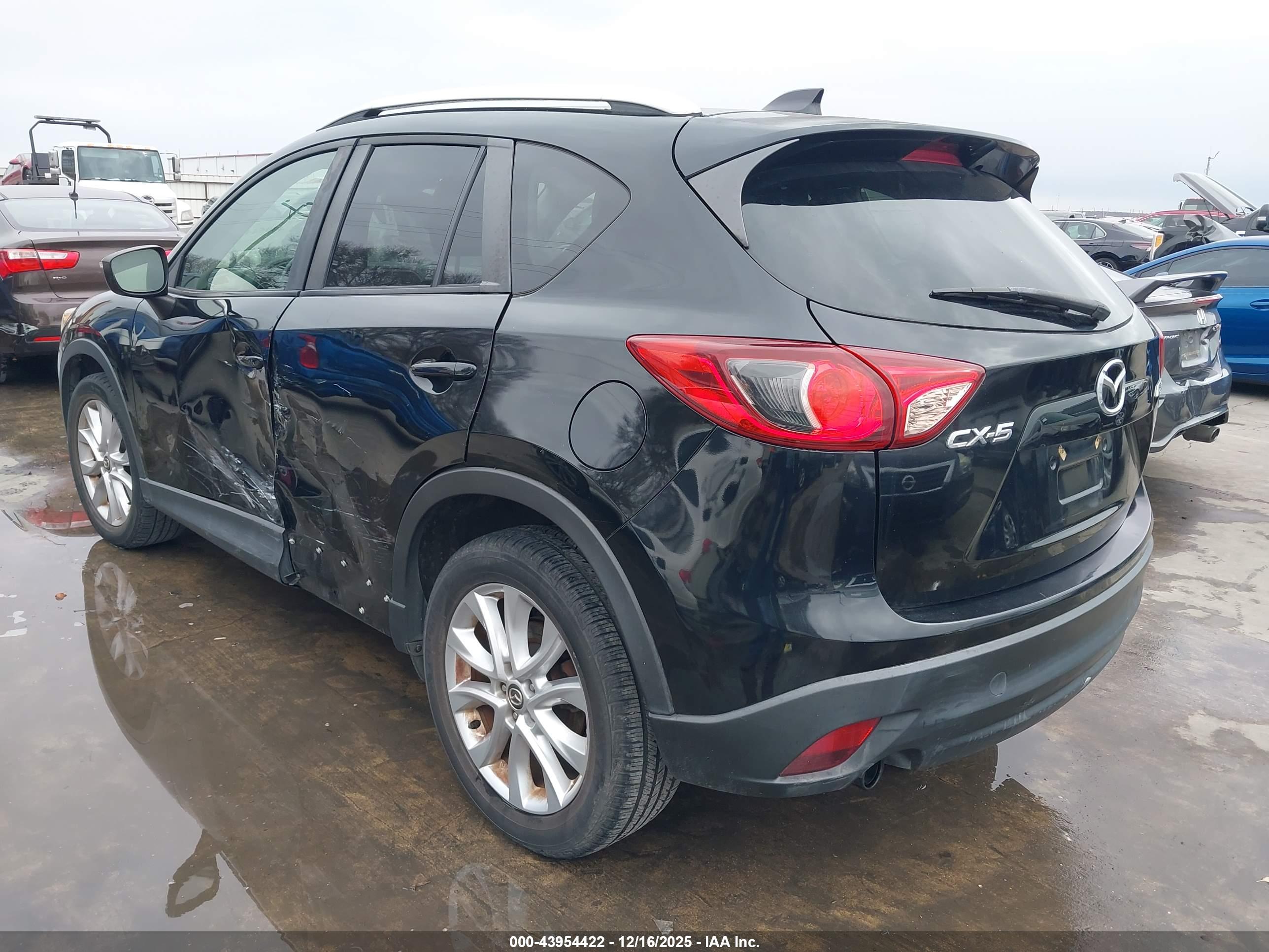 MAZDA CX-5 image 3