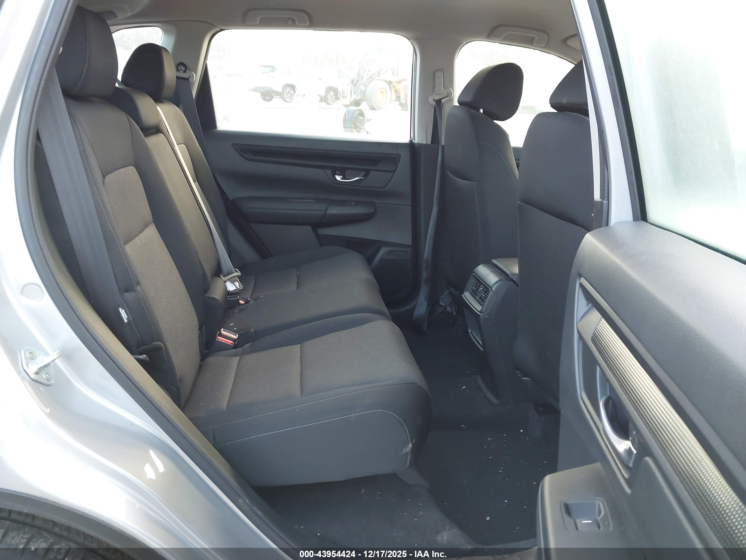 HONDA CR-V image 8