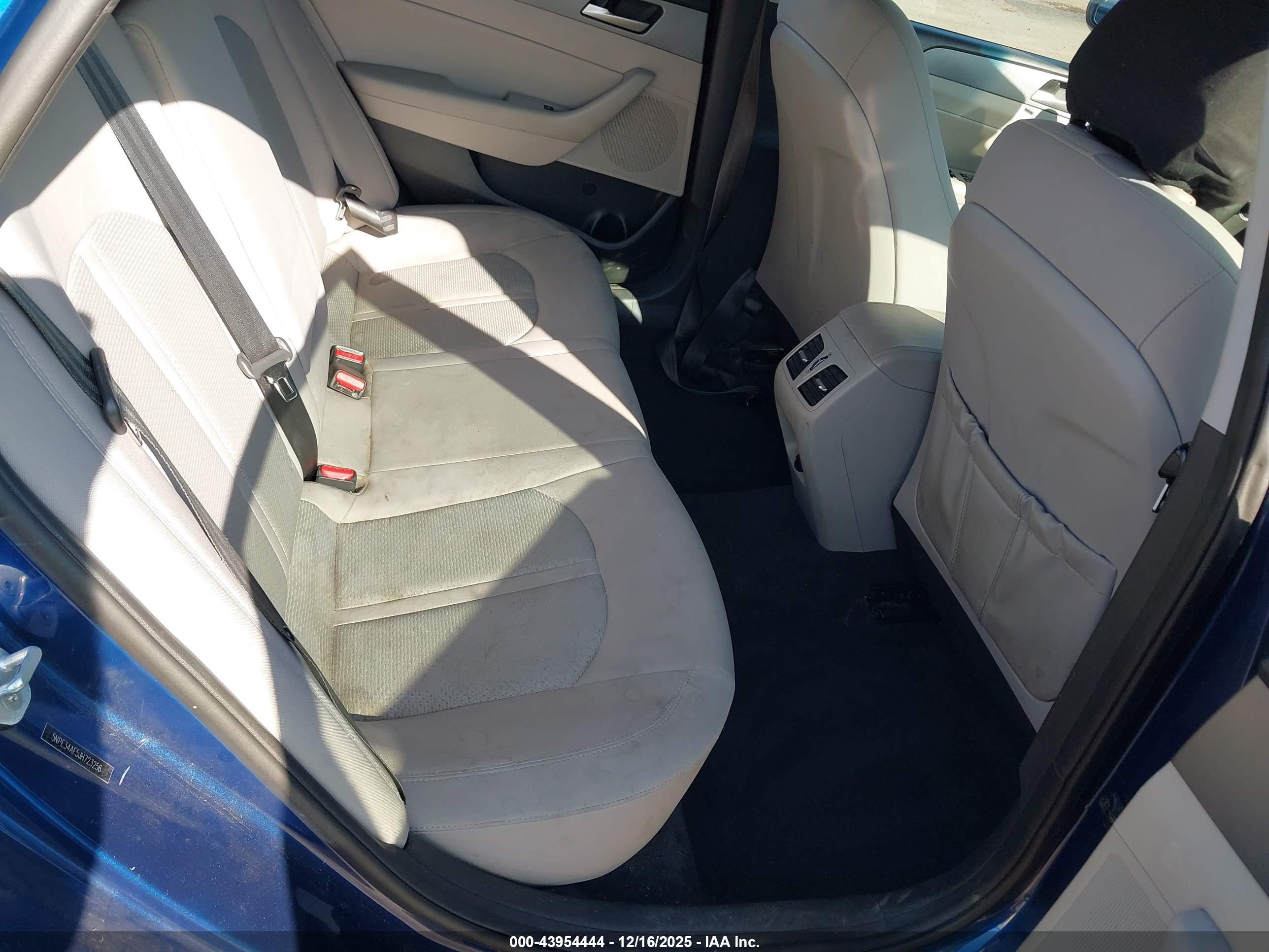 HYUNDAI SONATA image 8