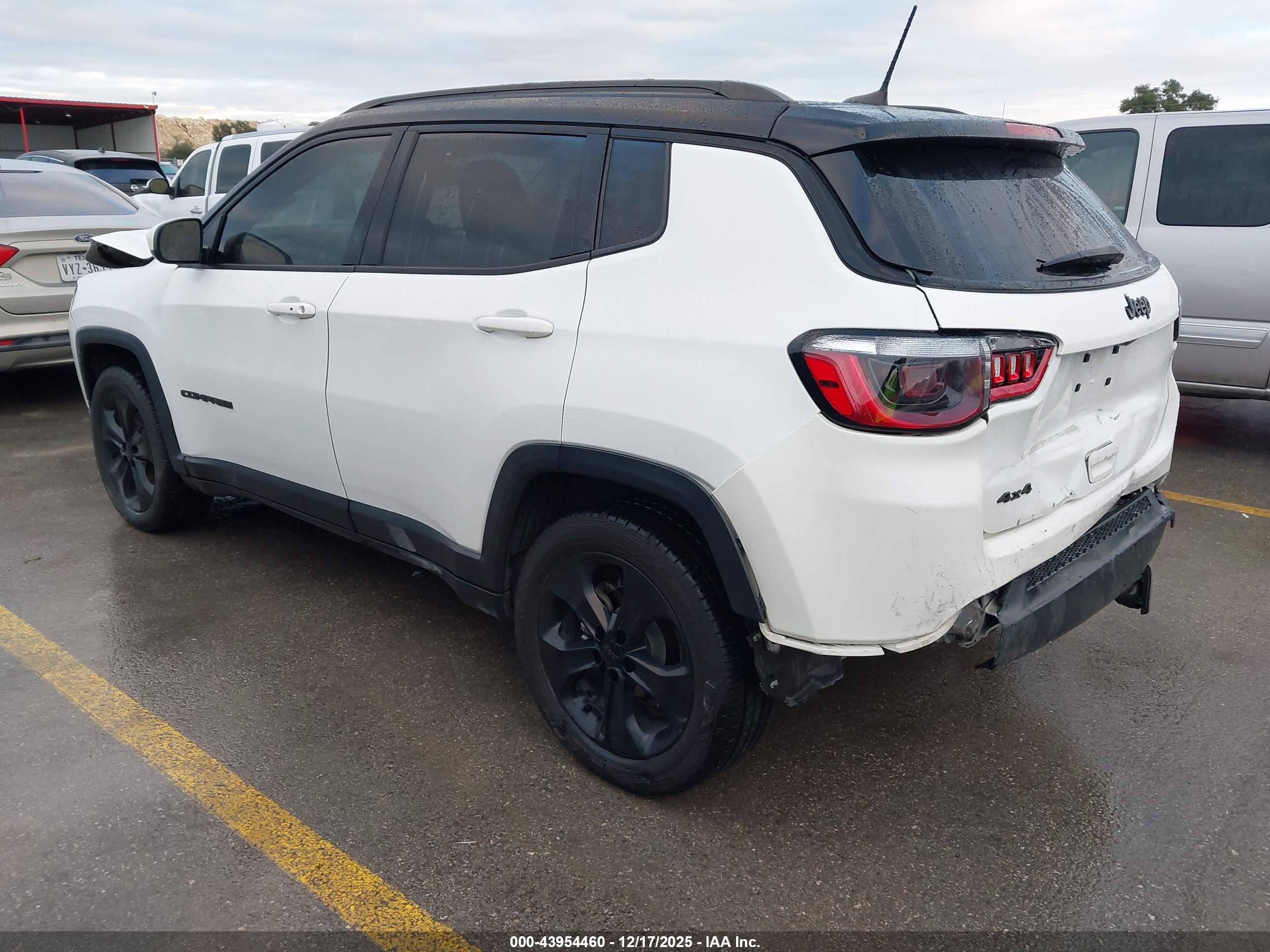 JEEP COMPASS image 3