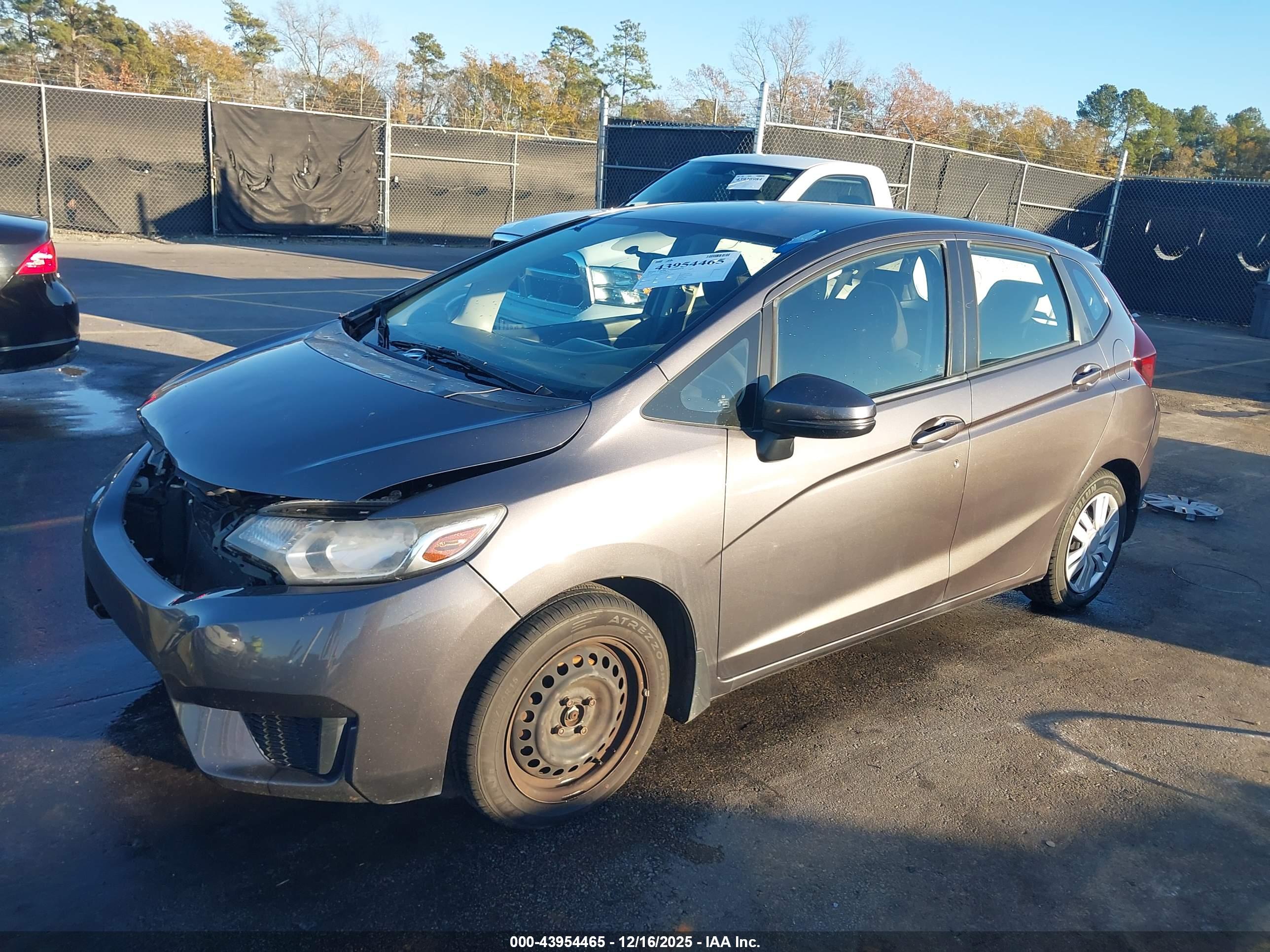 HONDA FIT image 2
