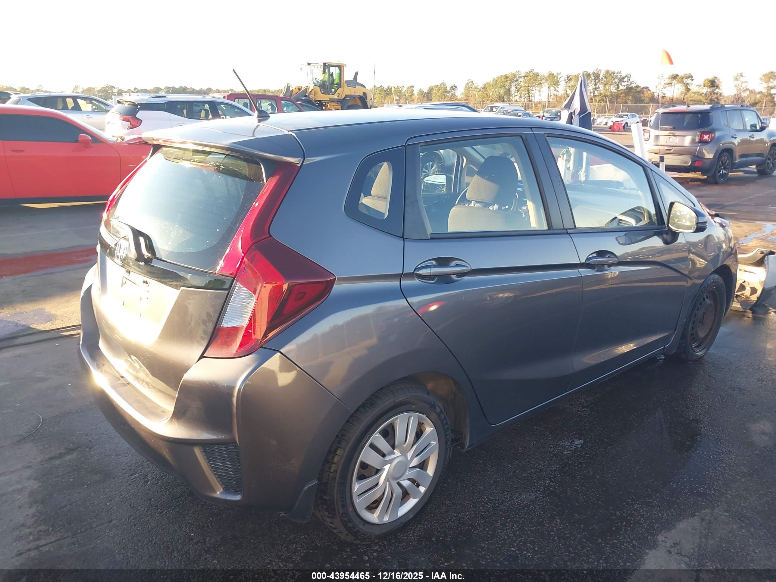 HONDA FIT image 4