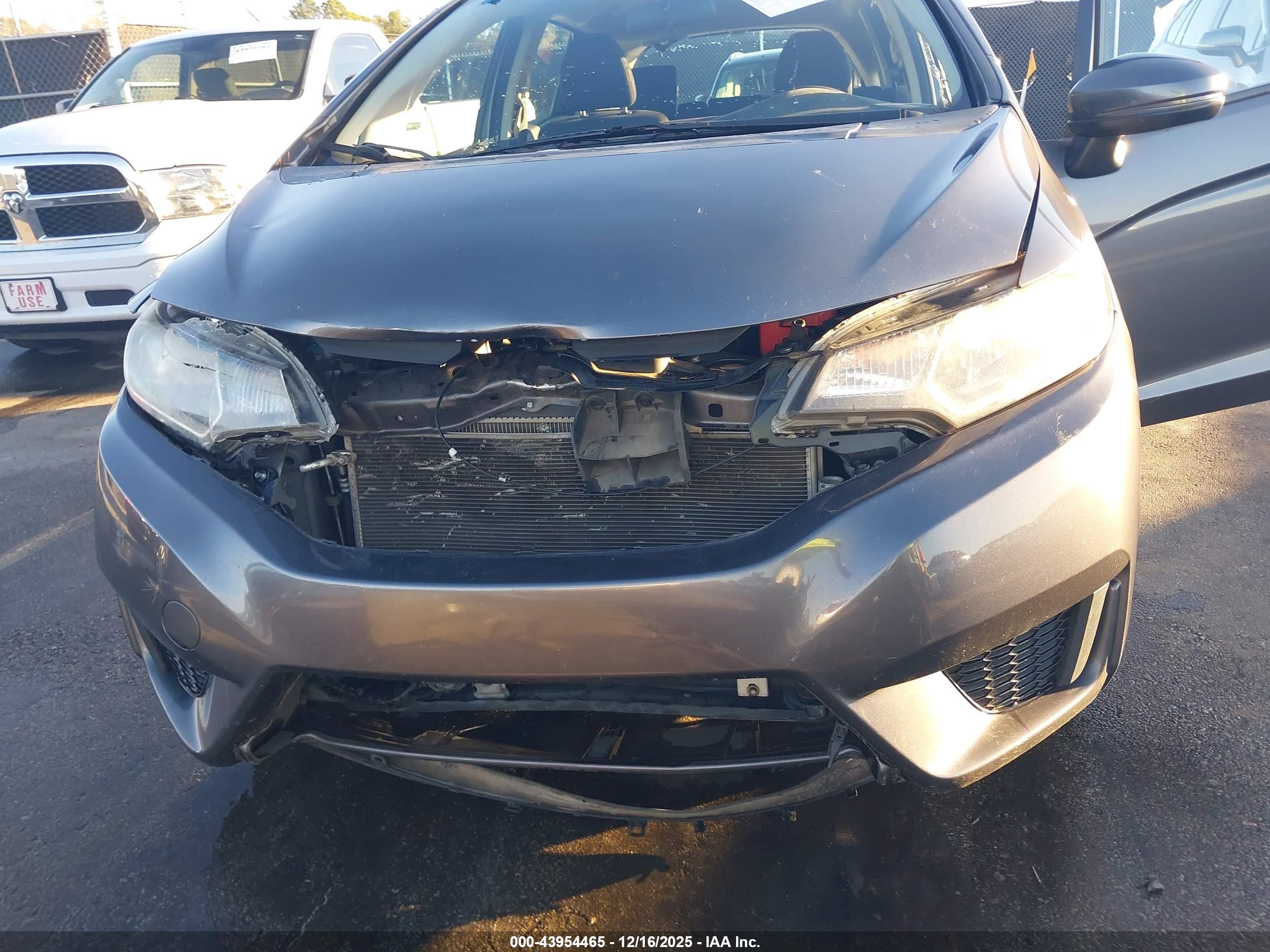 HONDA FIT image 6
