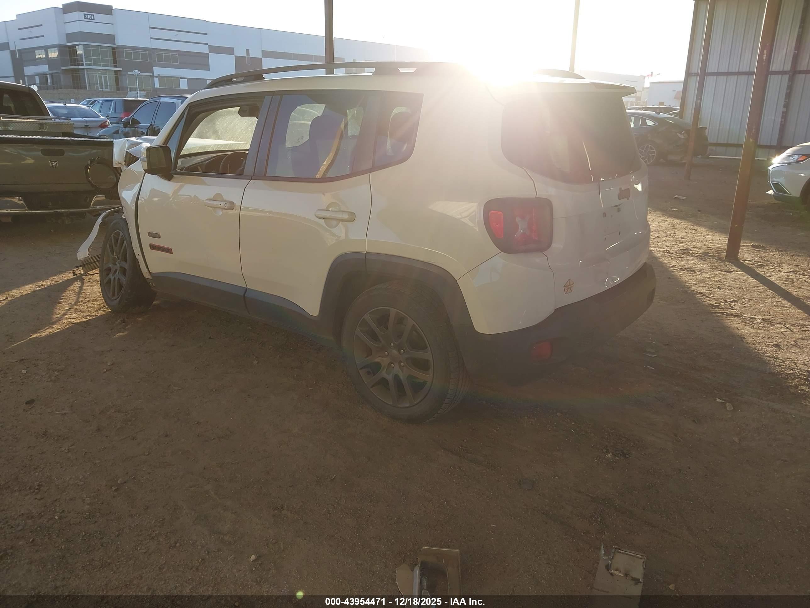 JEEP RENEGADE image 3