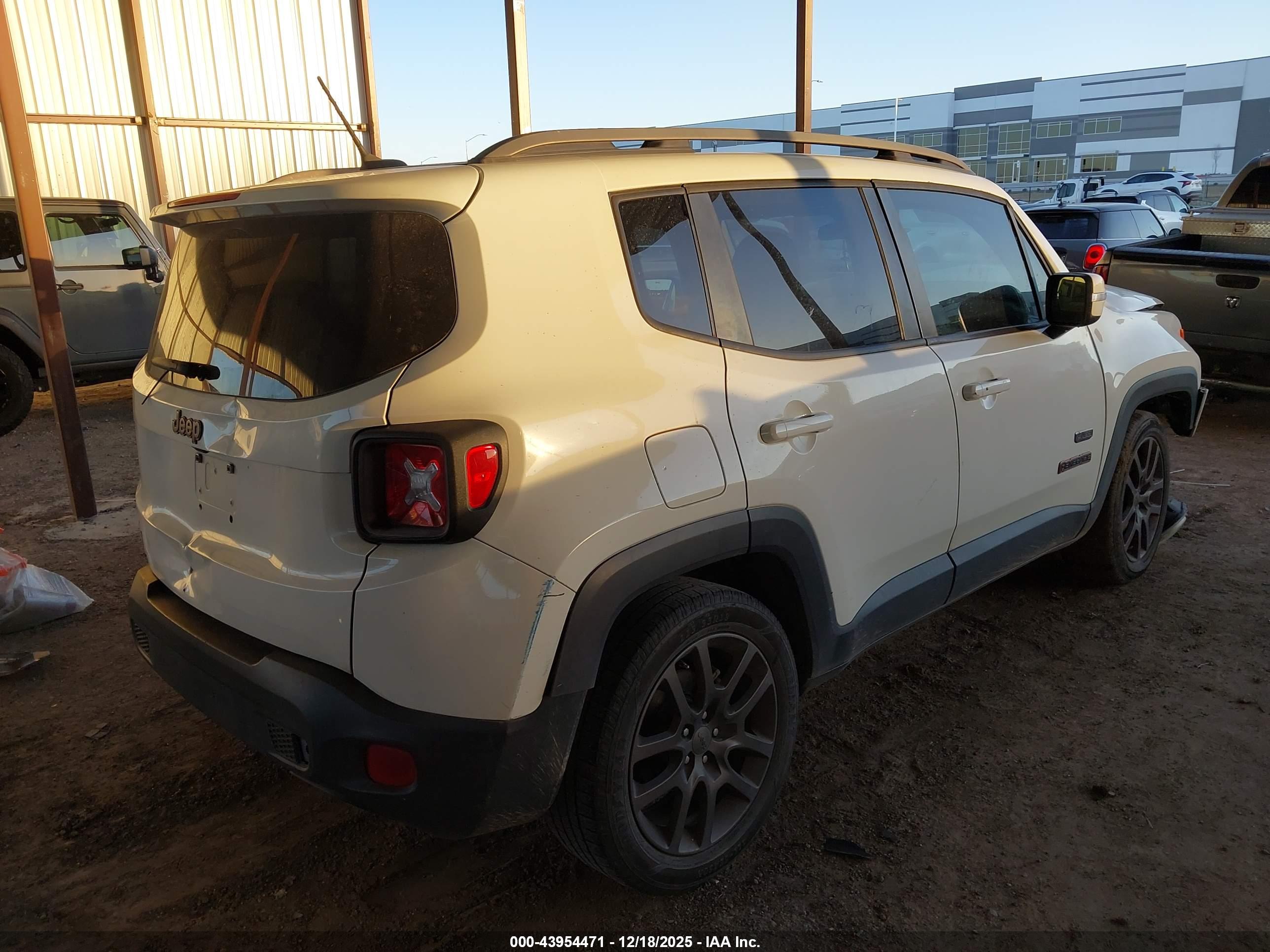 JEEP RENEGADE image 4