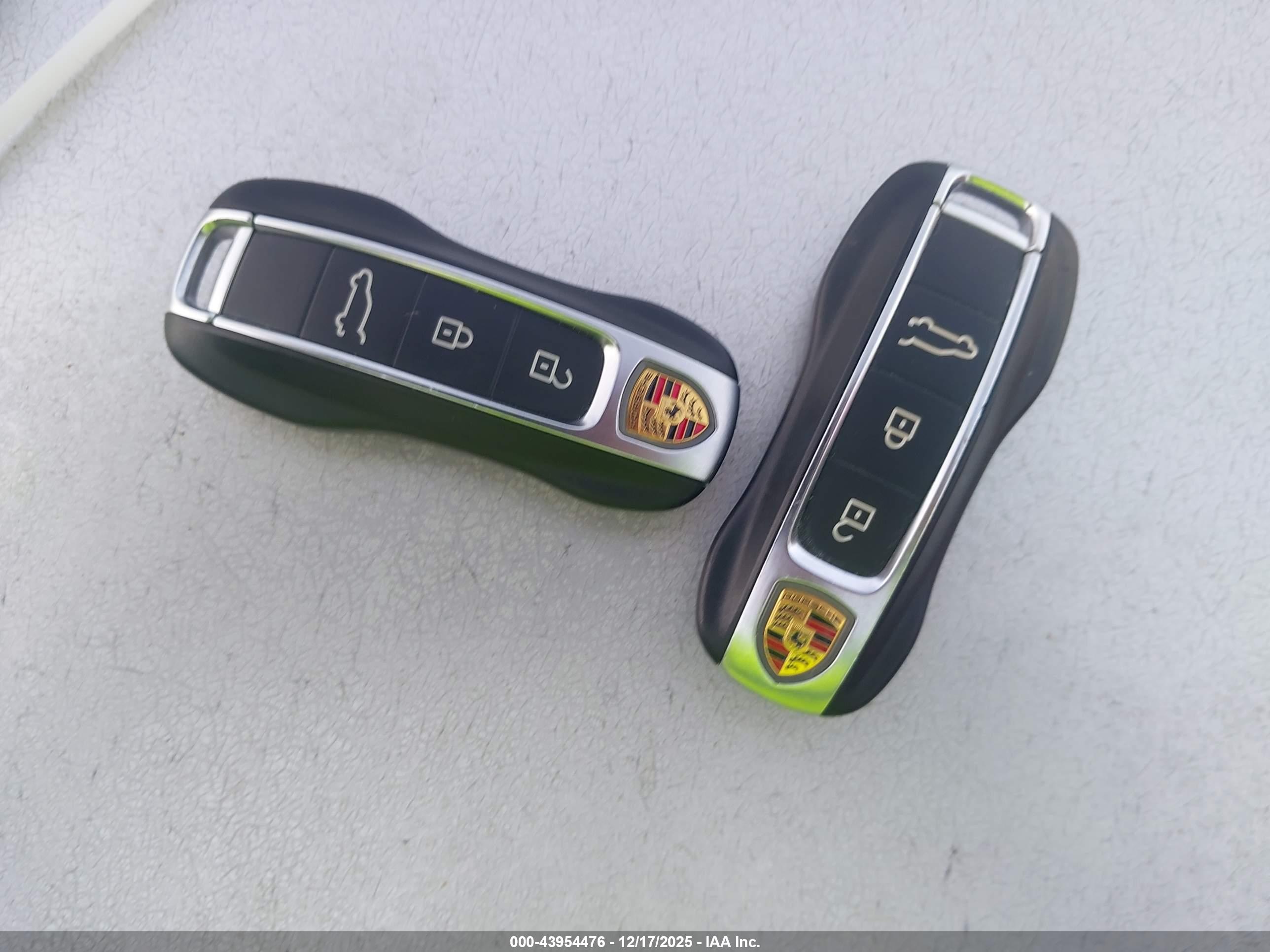 PORSCHE CAYENNE image 11