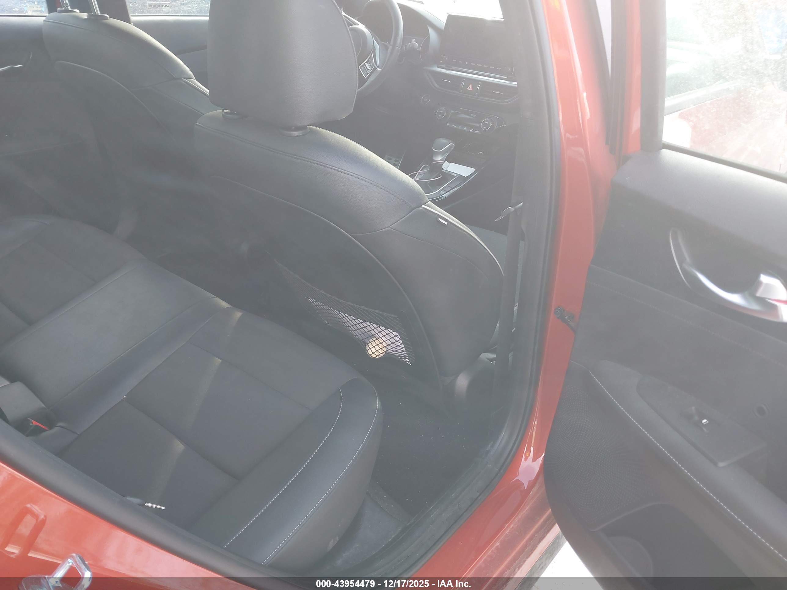 KIA FORTE image 8