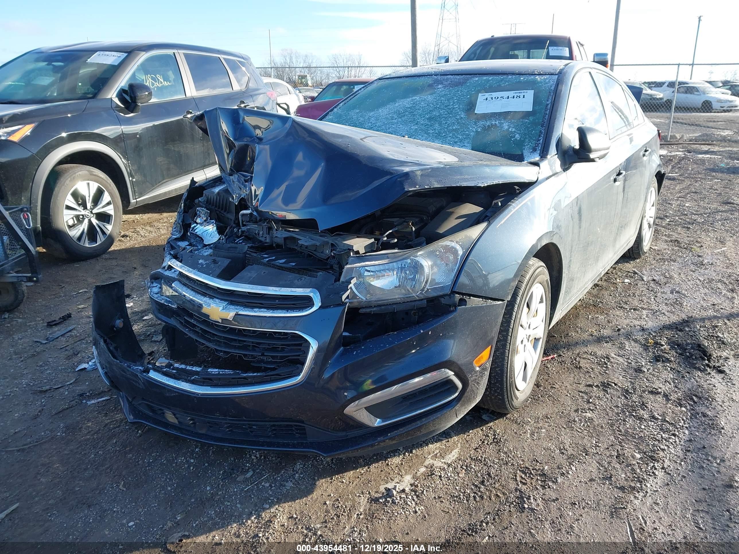 CHEVROLET CRUZE image 2
