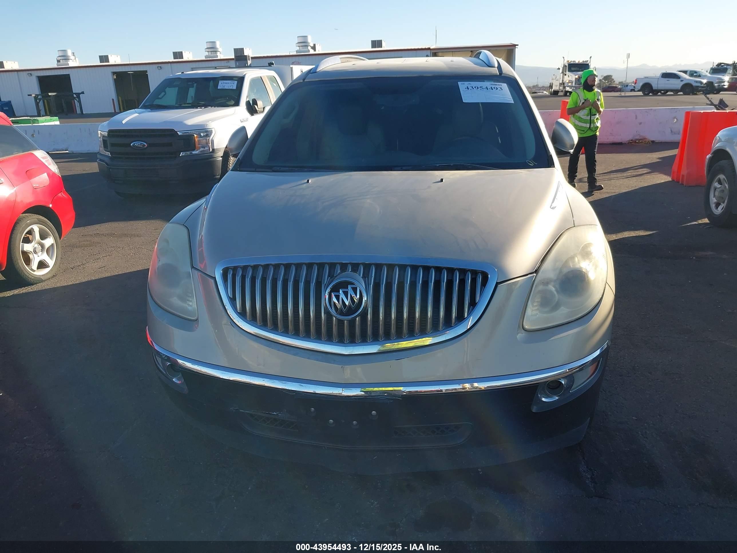 BUICK ENCLAVE image 6