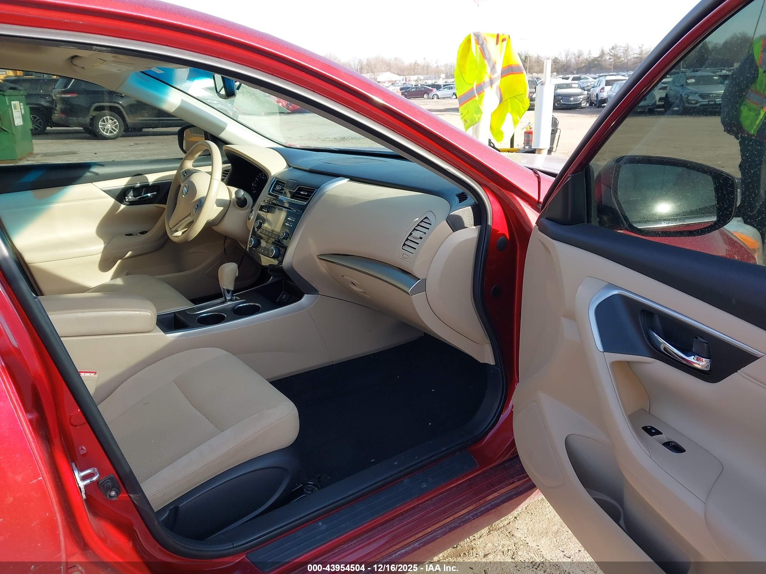 NISSAN ALTIMA image 5