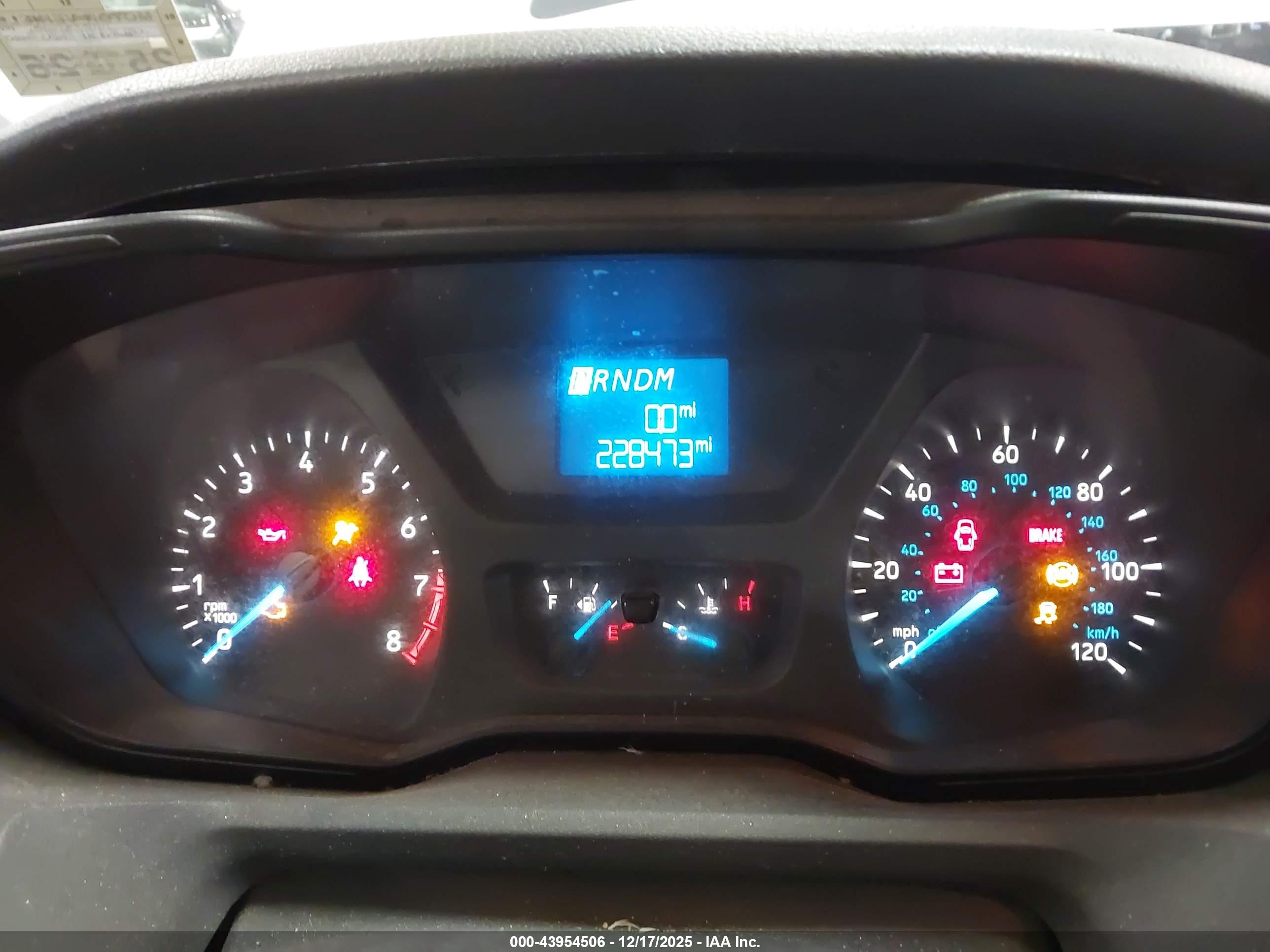 FORD TRANSIT-250 image 7