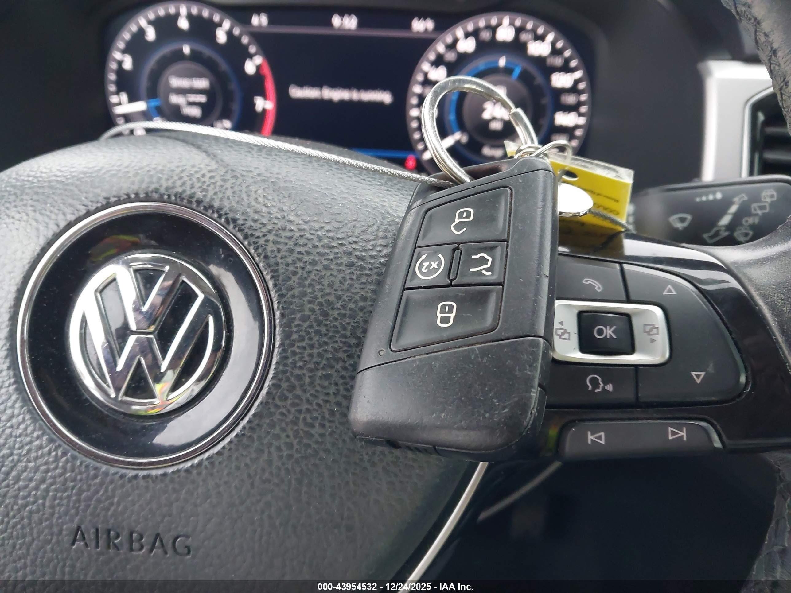 VOLKSWAGEN ATLAS image 11